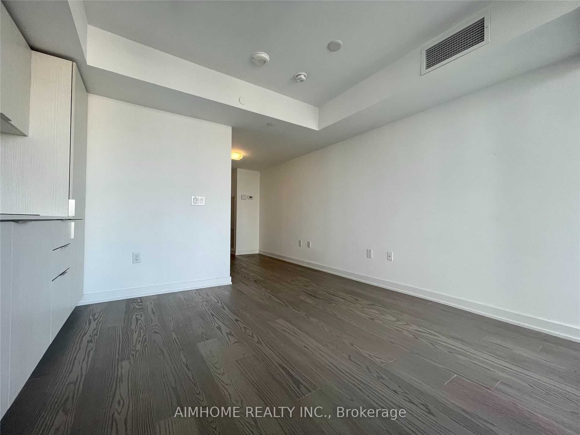 11 Wellesley Street W 3310, Toronto, ON M4Y 0G4 photo 5