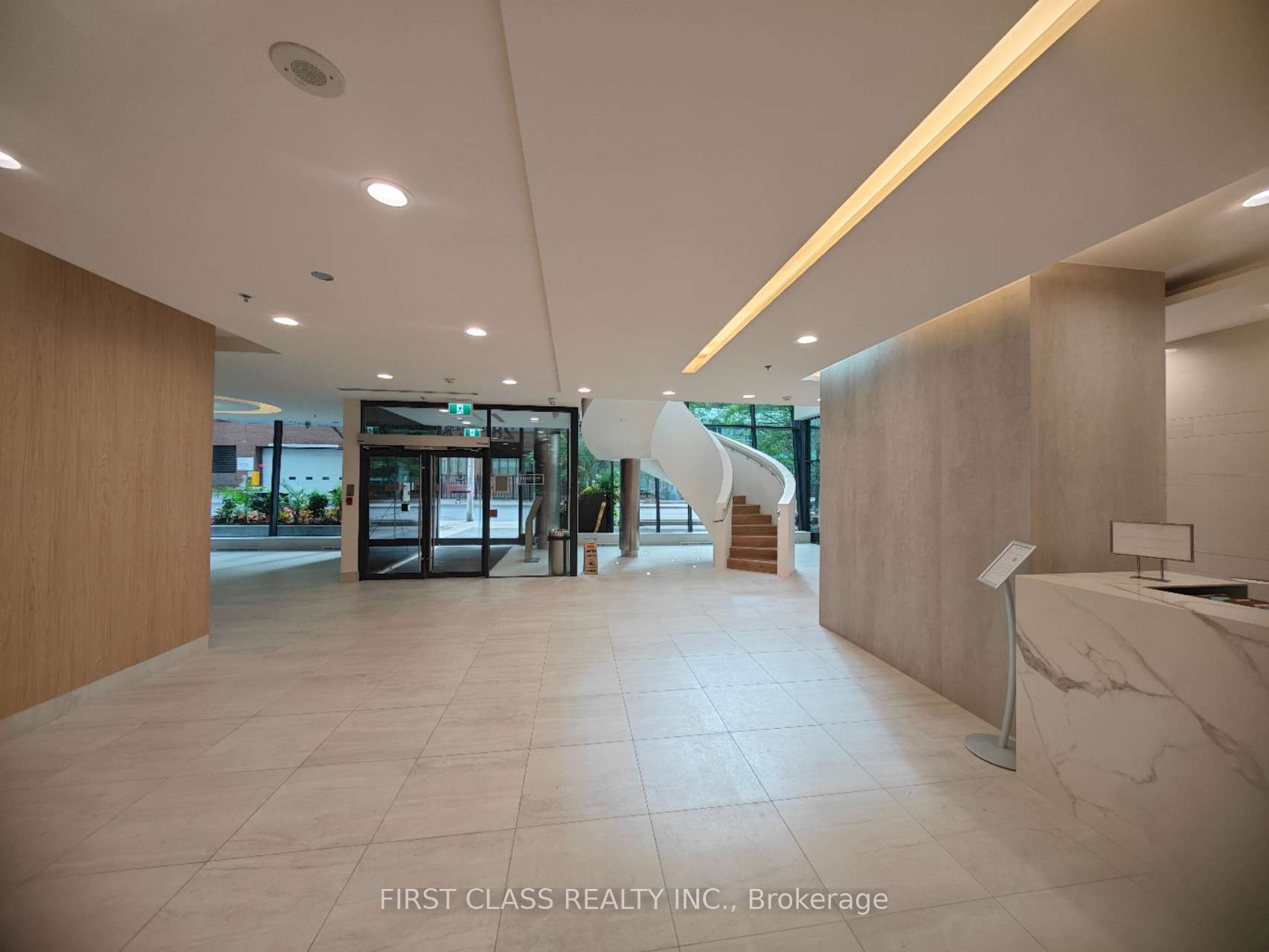 28 Ted Rogers Way 2502, Toronto, ON M4Y 2J4 photo 5