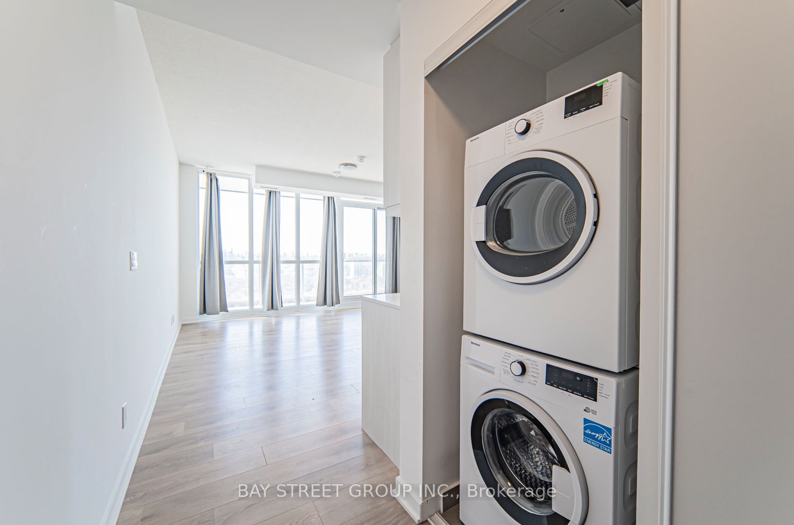 38 Forest Manor Road 1709, Toronto, ON M2J 0A9 photo 3