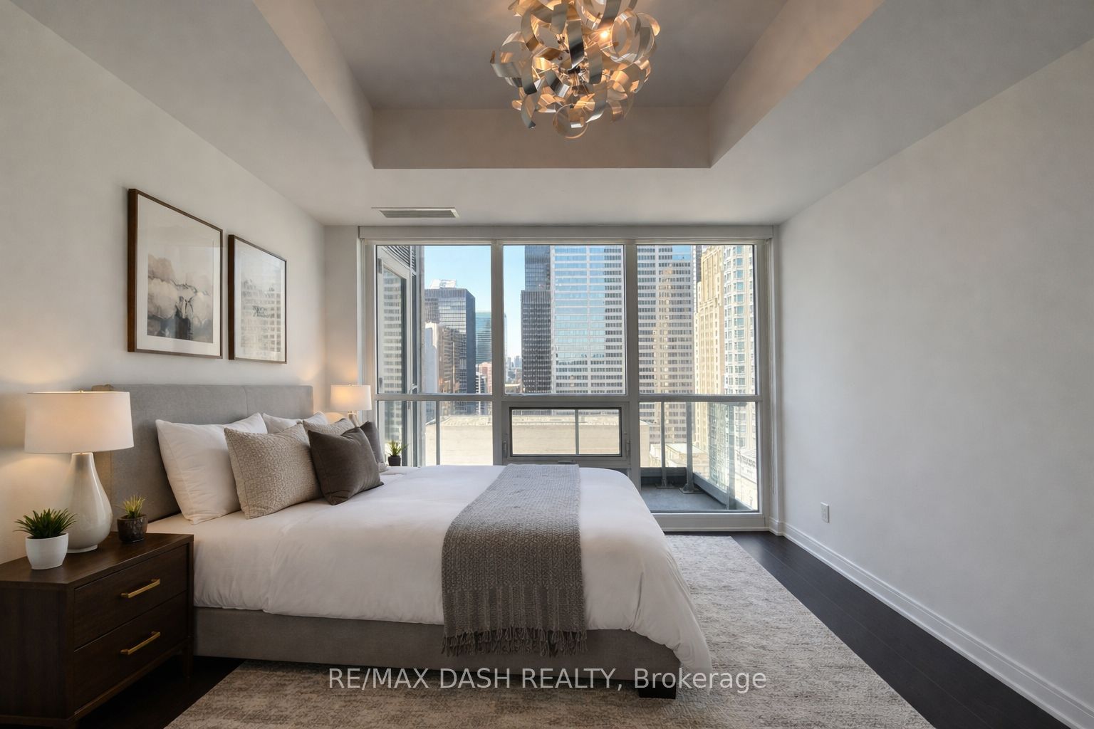 88 Scott Street 2501, Toronto, ON M5E 0A9