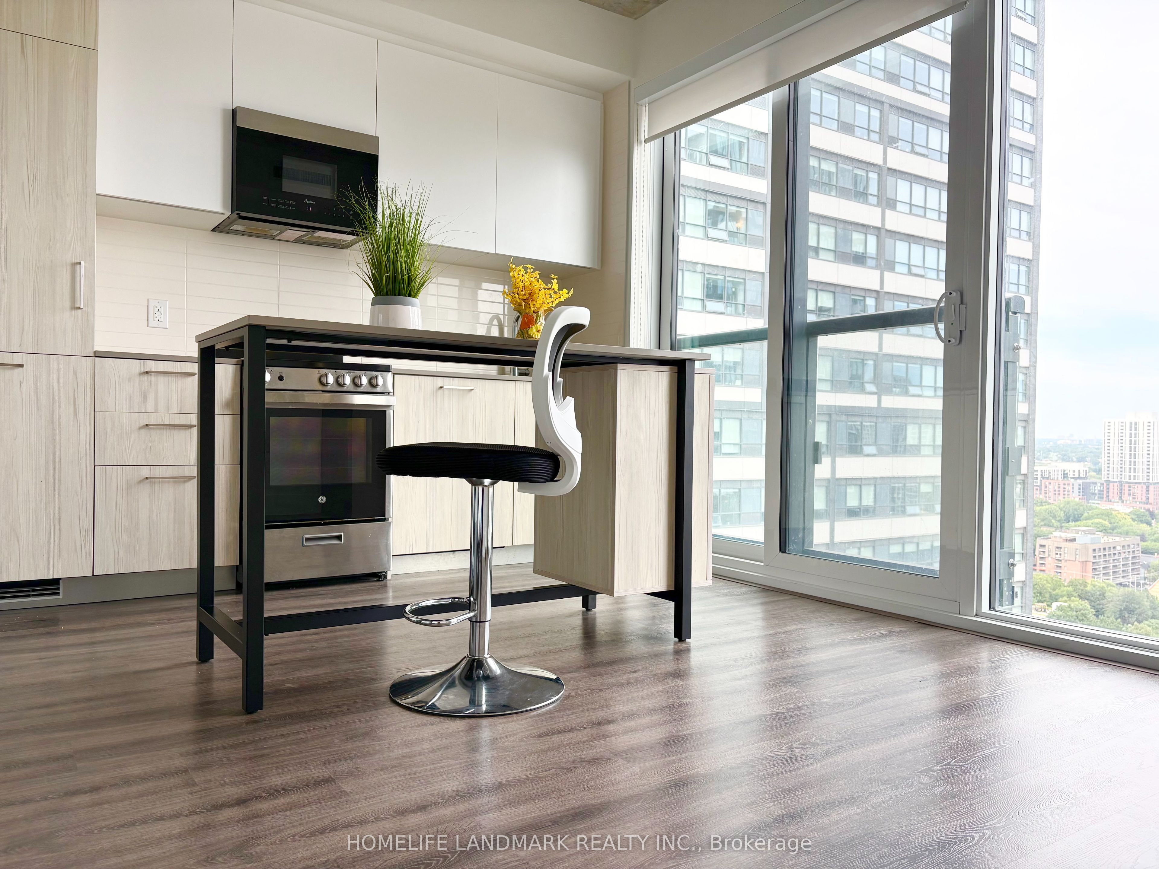 65 Mutual Street 2301, Toronto, ON M5B 2A9 photo 5