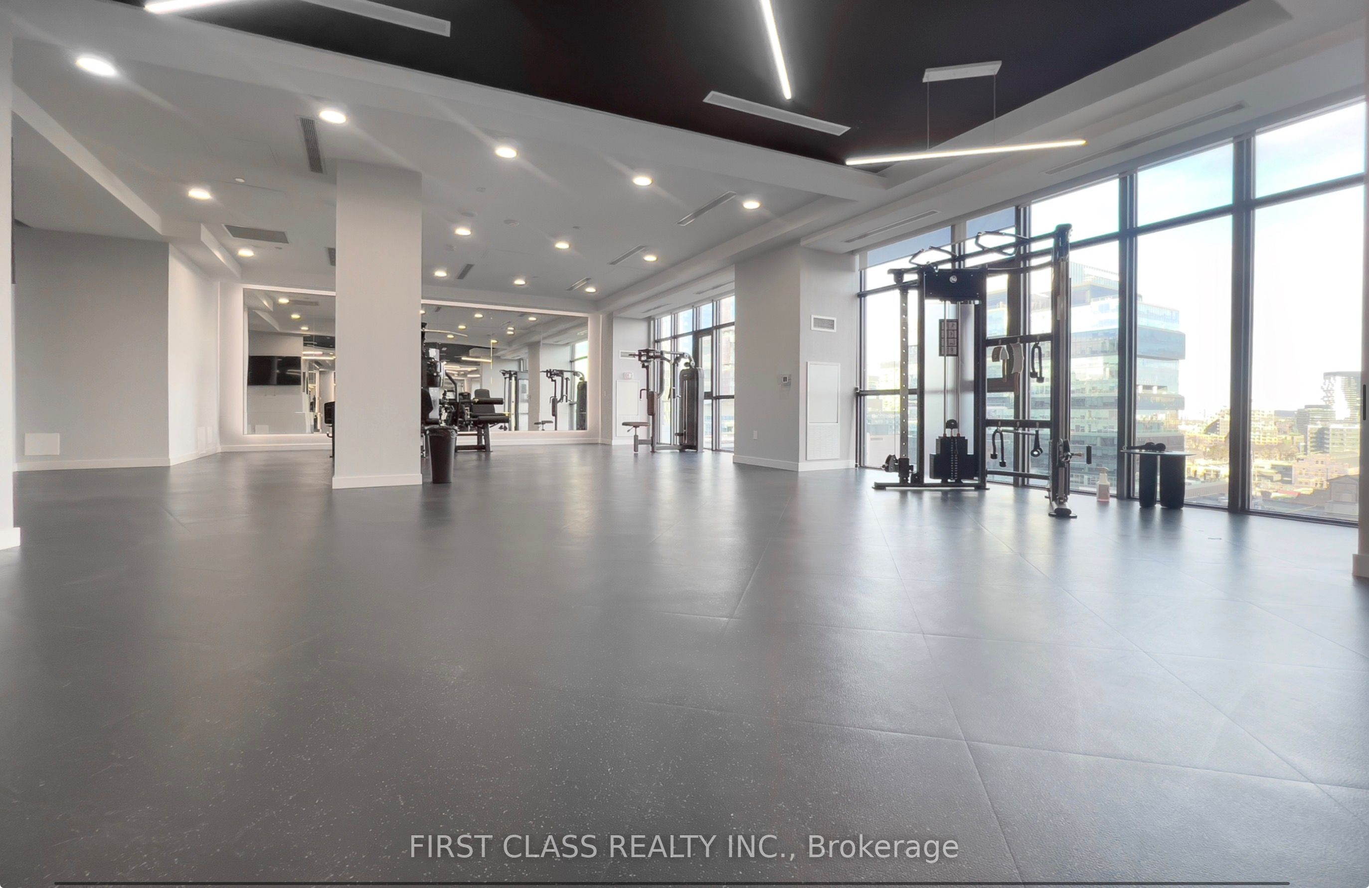 70 Princess Street PH3015, Toronto, ON M5A 0X6 photo 5