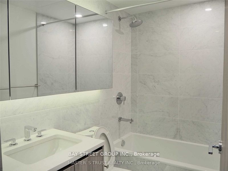 85 McMahon Drive 2107, Toronto, ON M2K 0H1 photo 5