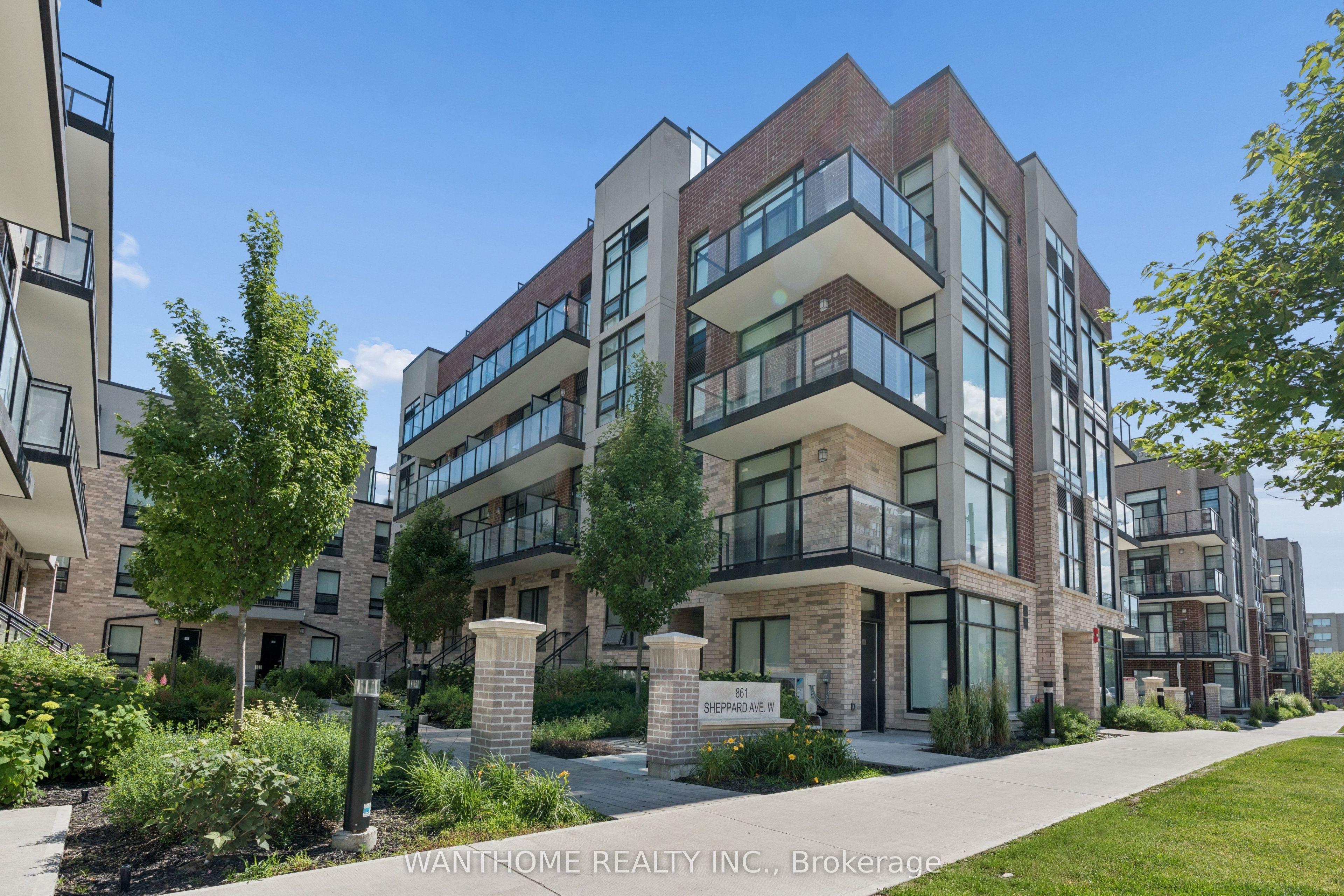 861 Sheppard Avenue W 15, Toronto, ON M3H 0E9