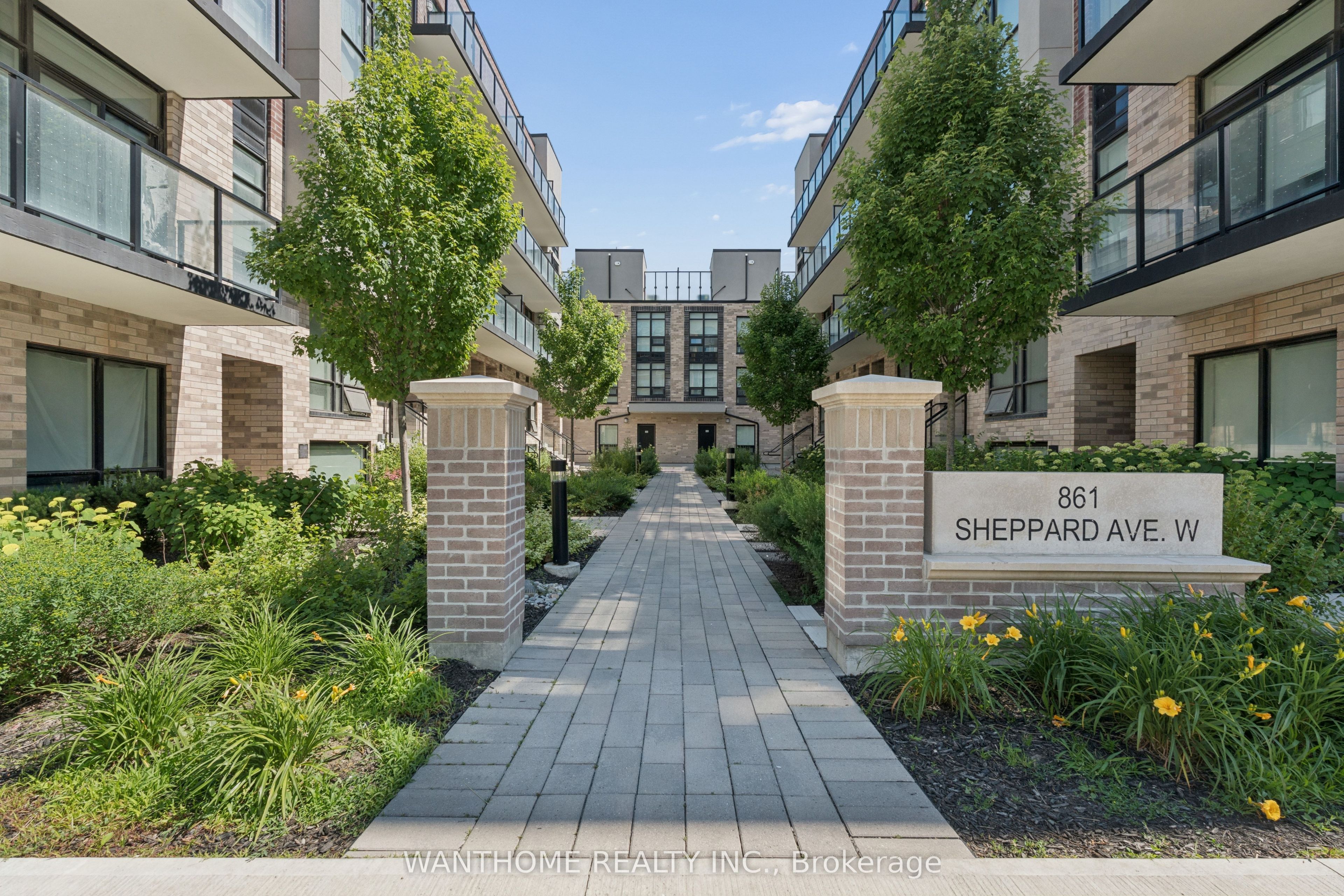 861 Sheppard Avenue W 15, Toronto, ON M3H 0E9 photo 2