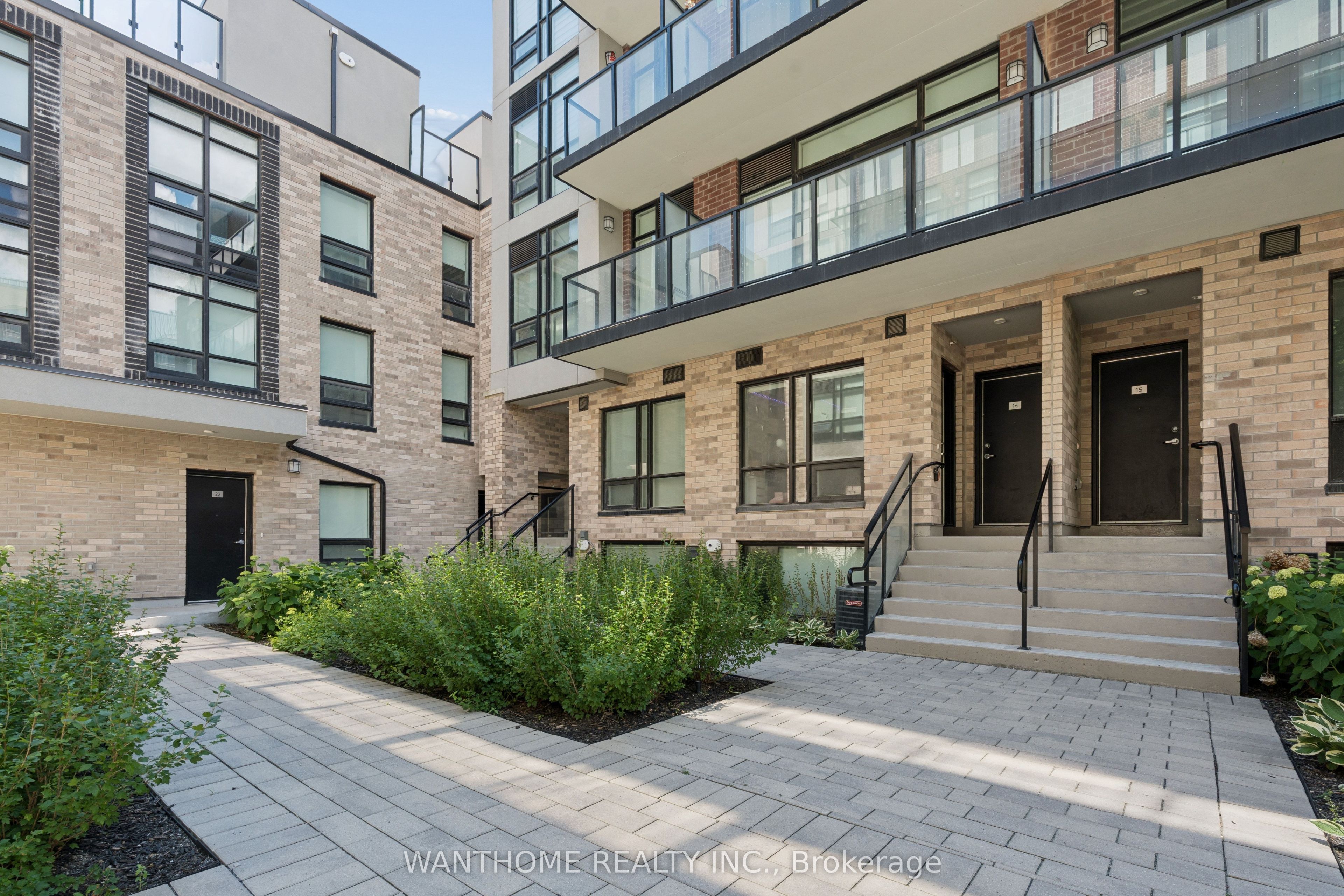 861 Sheppard Avenue W 15, Toronto, ON M3H 0E9 photo 3