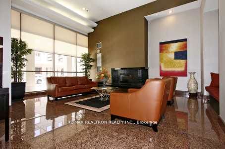 736 Bay Street 2106, Toronto, ON M5G 2M4 photo 2
