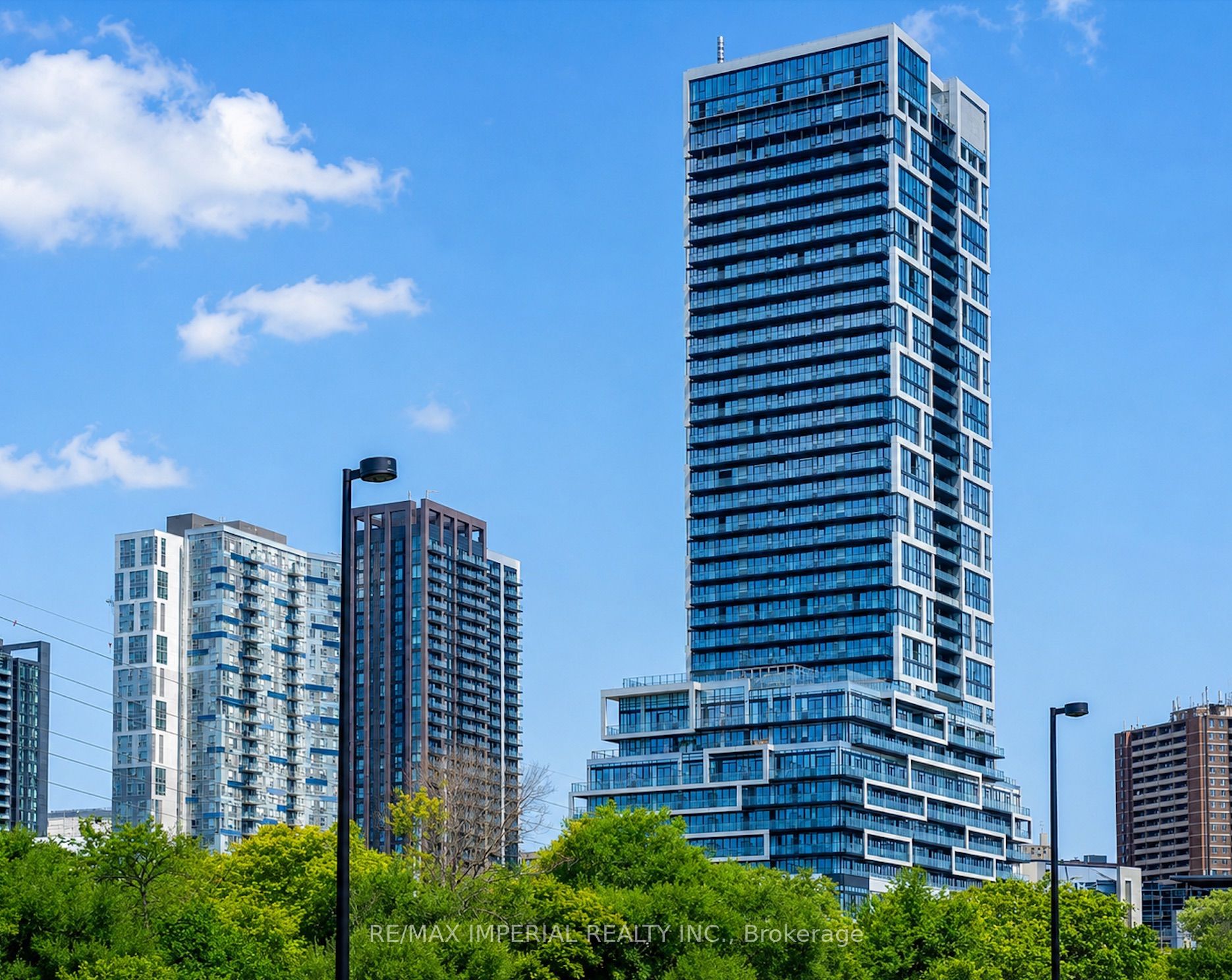 5 Defries Street 1009, Toronto, ON M5A 3R4 photo 2