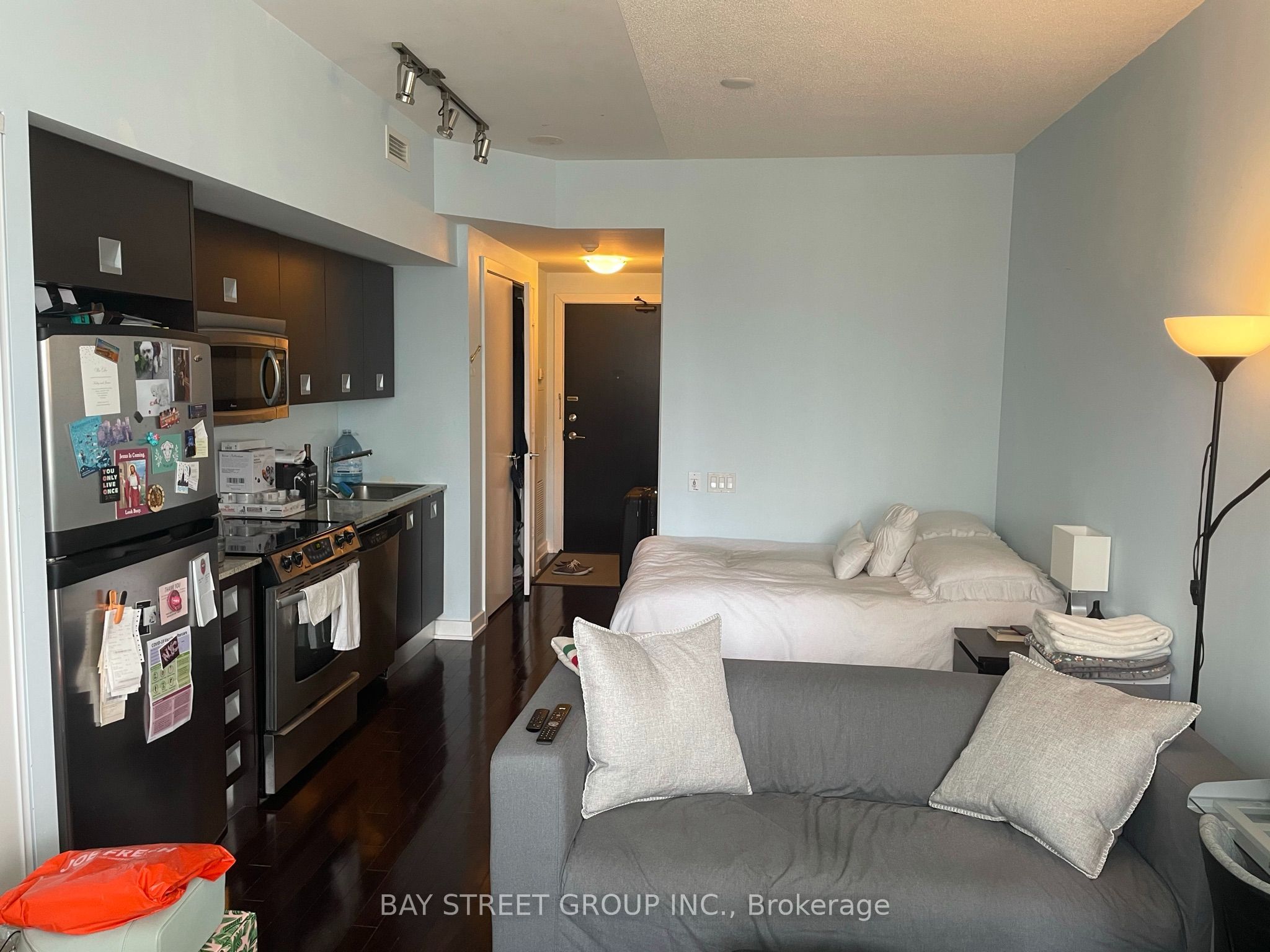 33 Charles Street E 1910, Toronto, ON M4Y 1R9 photo 4