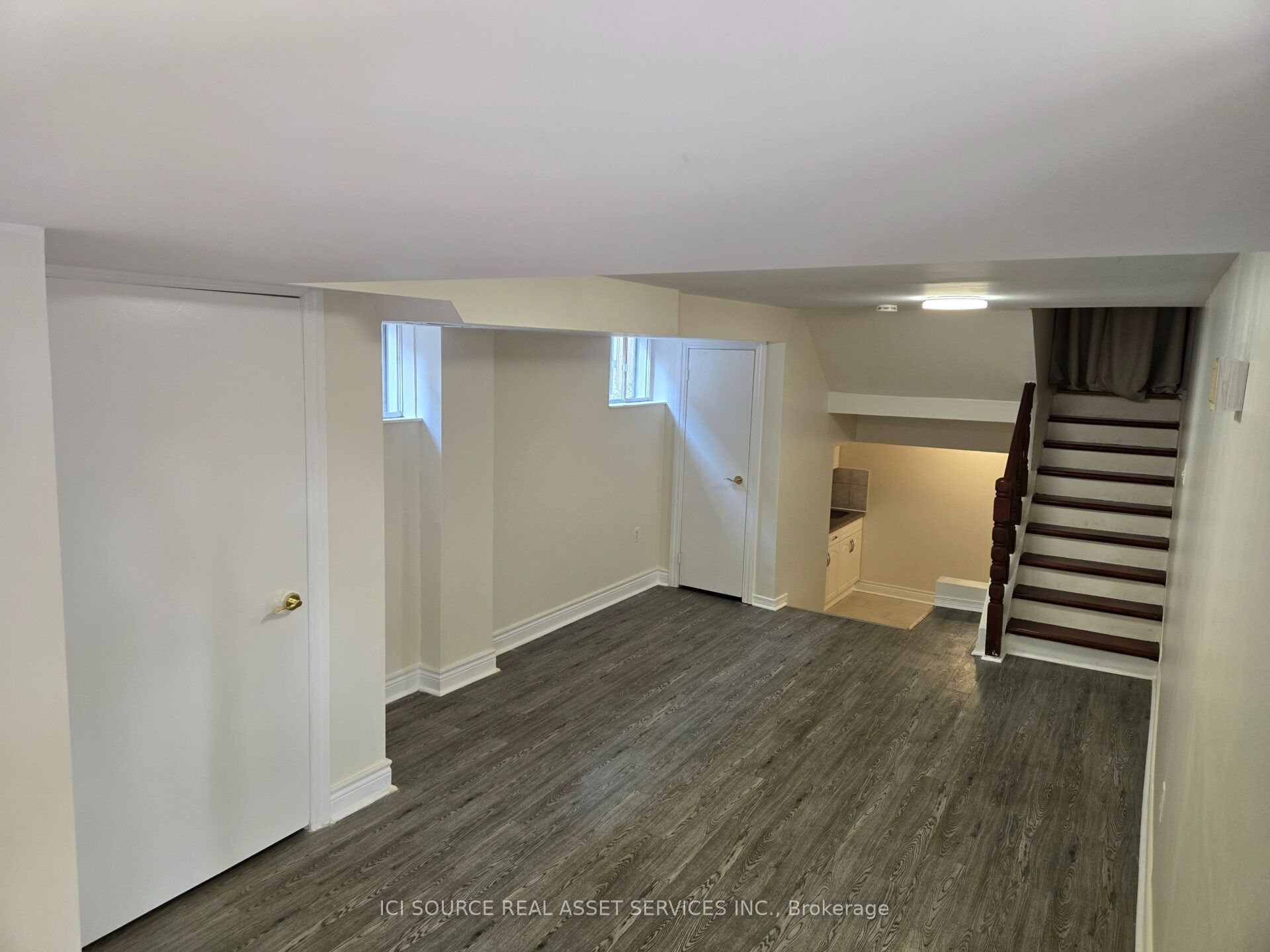 57 Mentor Boulevard Lower Unit, Toronto, ON M2H 2M9 photo 2