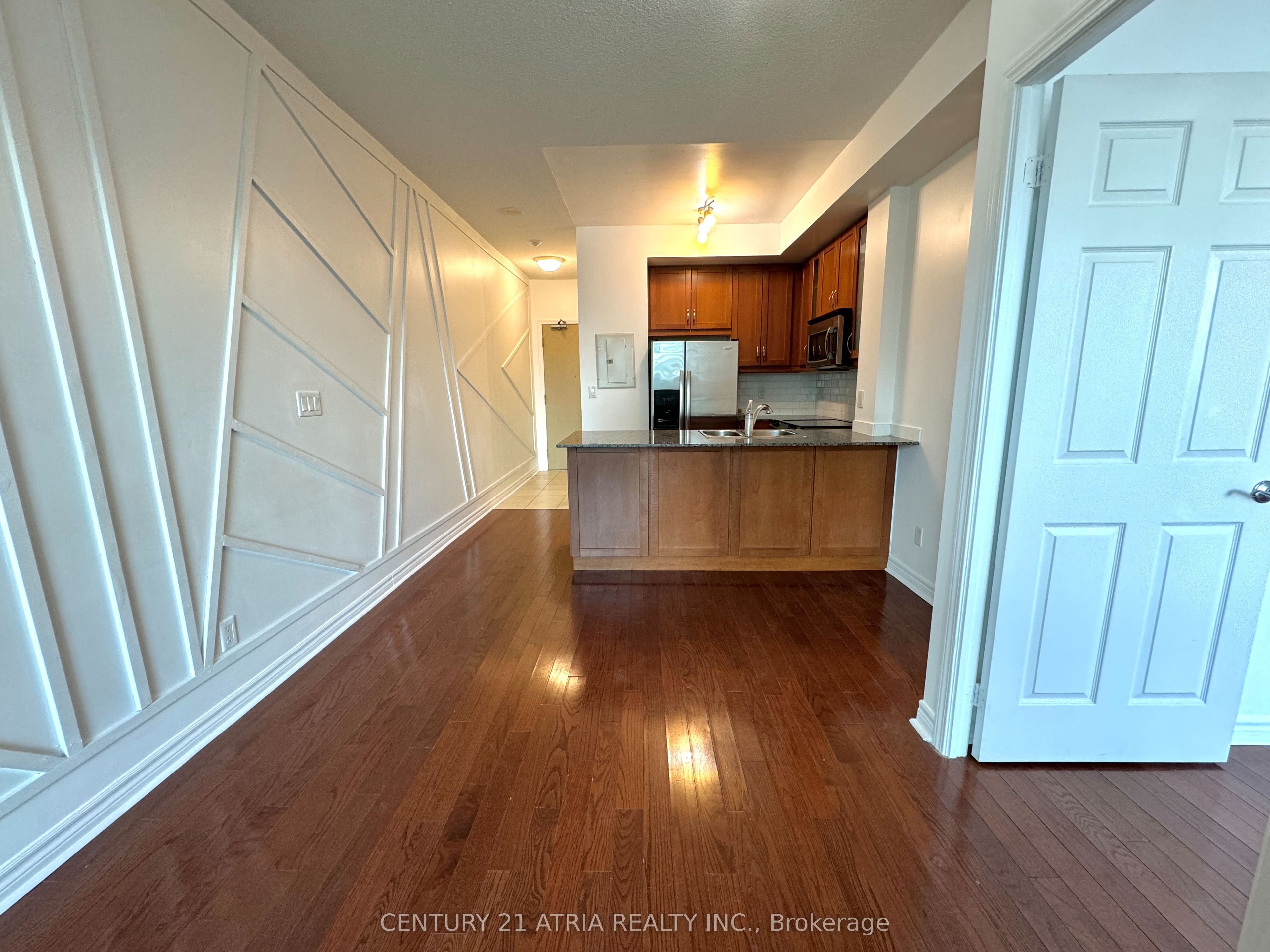 18 Holmes Avenue 1006, Toronto, ON M2N 0E1 photo 5