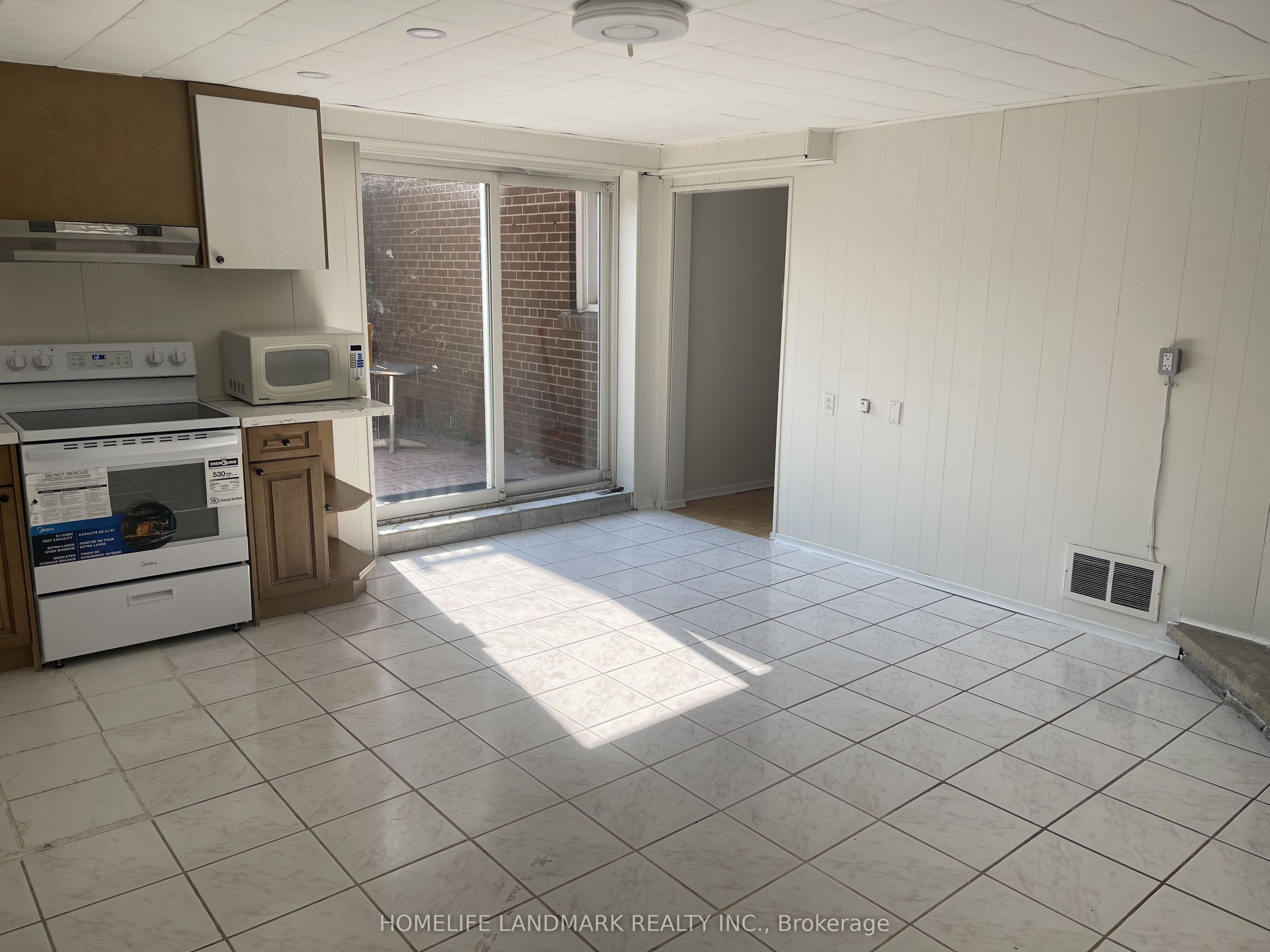 Basement - 74 Valentine Drive, Toronto, ON M3A 3J8 photo 4