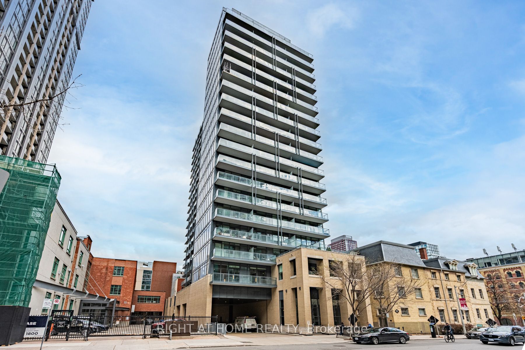 105 George Street 312, Toronto, ON M5A 0L4