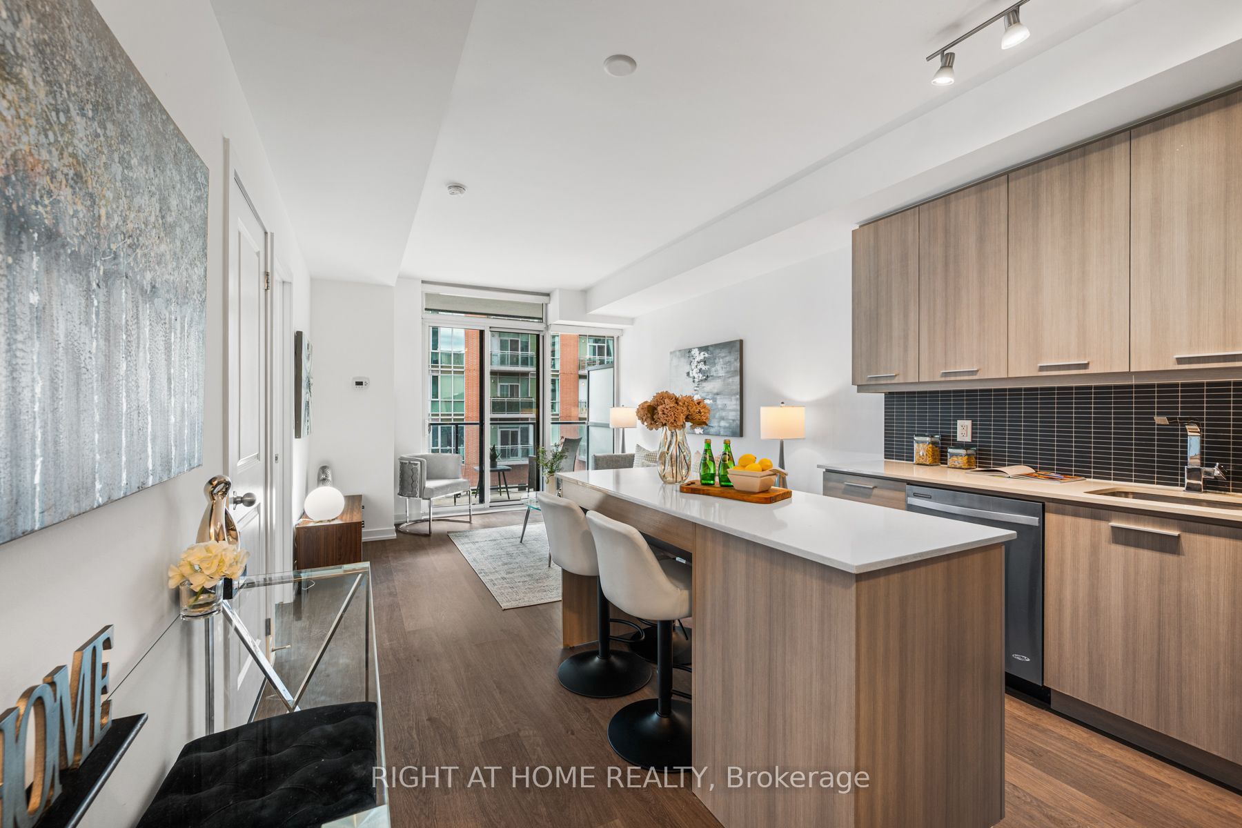 105 George Street 312, Toronto, ON M5A 0L4 photo 5