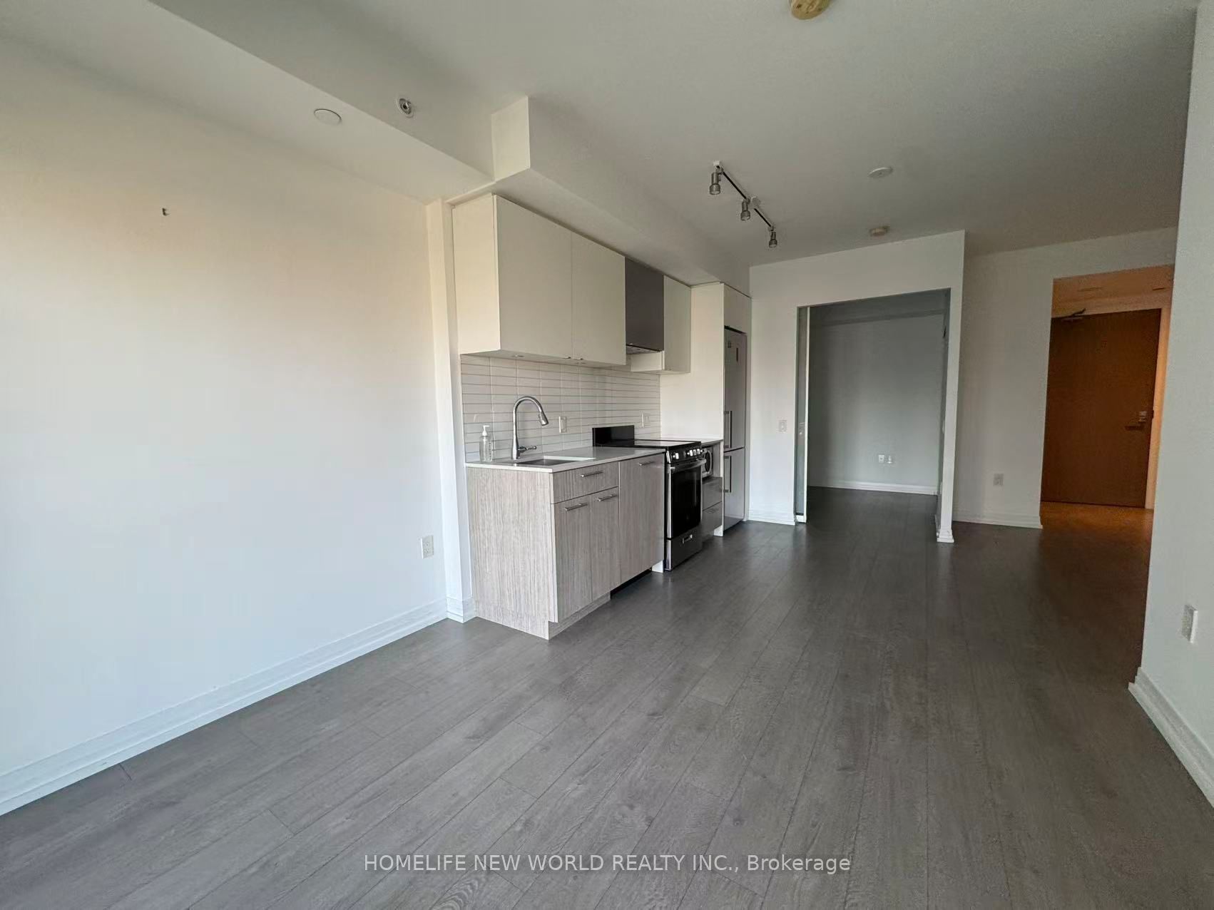 251 Jarvis Street 1117, Toronto, ON M5B 2C2 photo 3