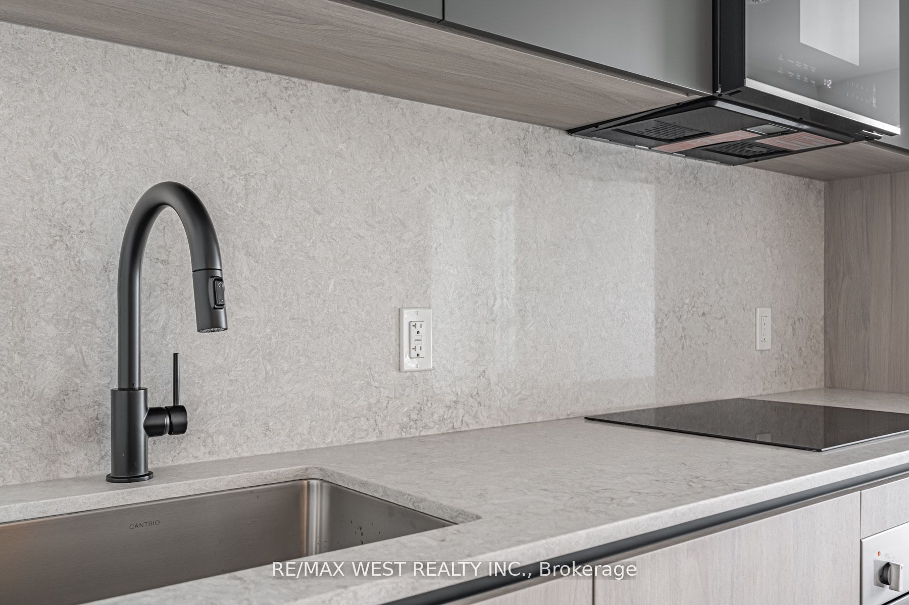 108 Peter Street 2601, Toronto, ON M5V 2G7 photo 5