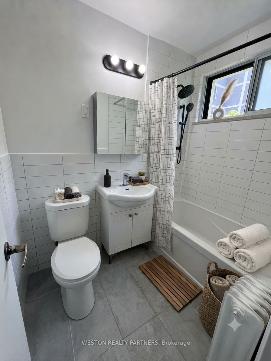 88 Wellesley Street E 304, Toronto, ON M4Y 1H4 photo 3