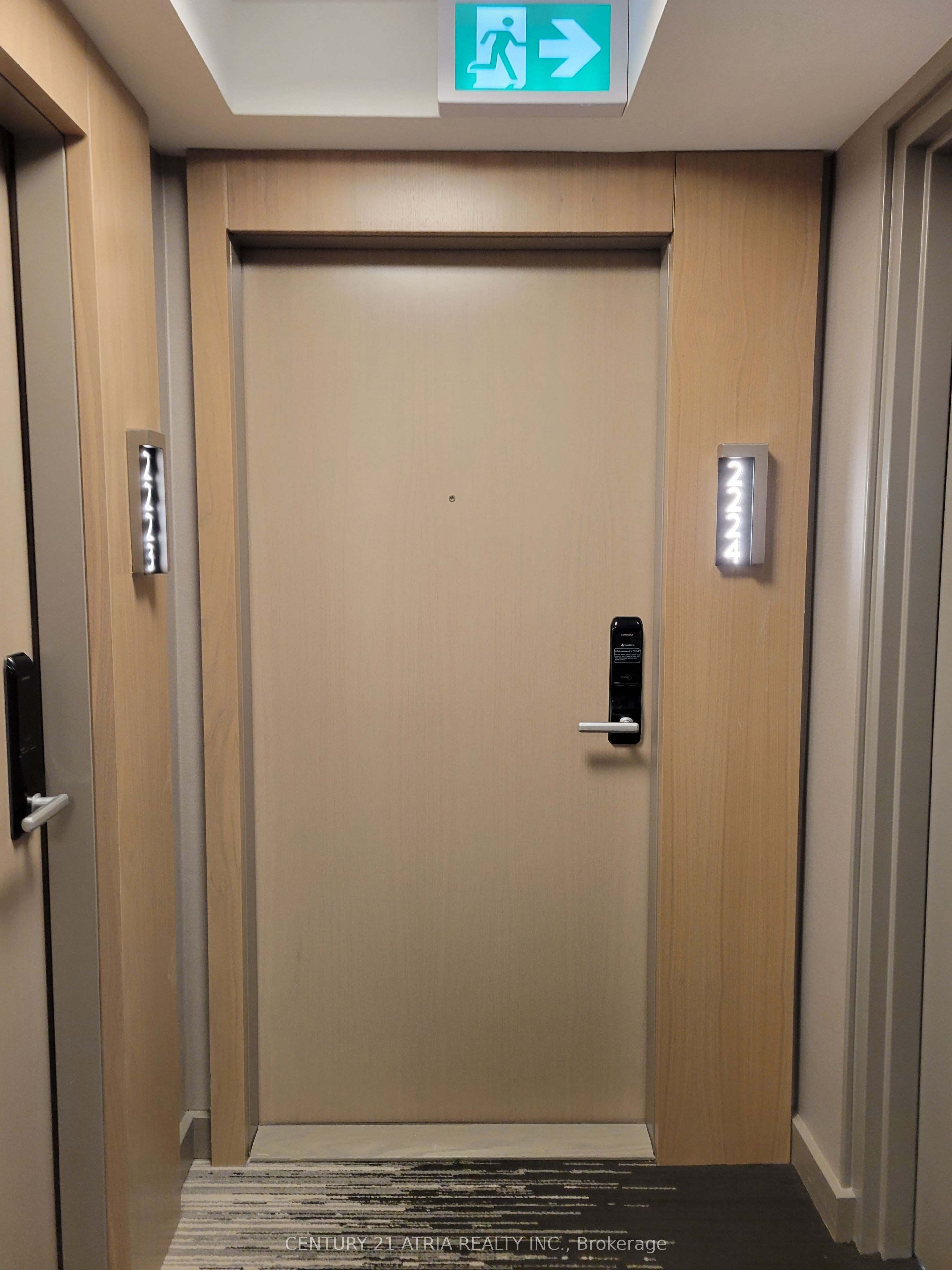 585 Bloor Street E 2224, Toronto, ON M4W 0B3 photo 3