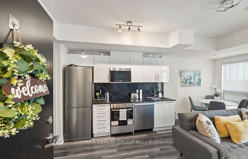 861 Sheppard Avenue W 49, Toronto, ON M3H 2S9 photo 4