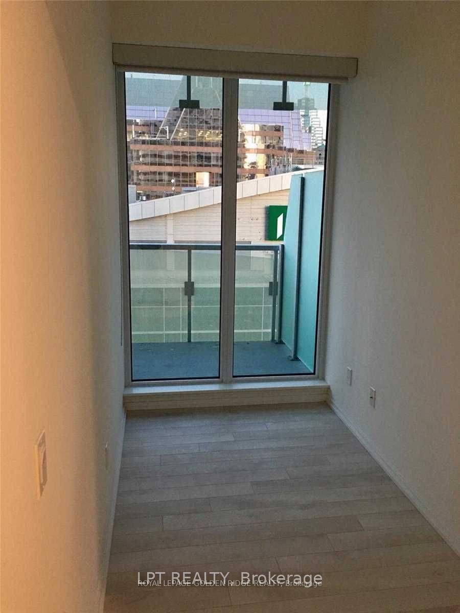 197 Yonge Street 2505, Toronto, ON M5B 0C1 photo 5