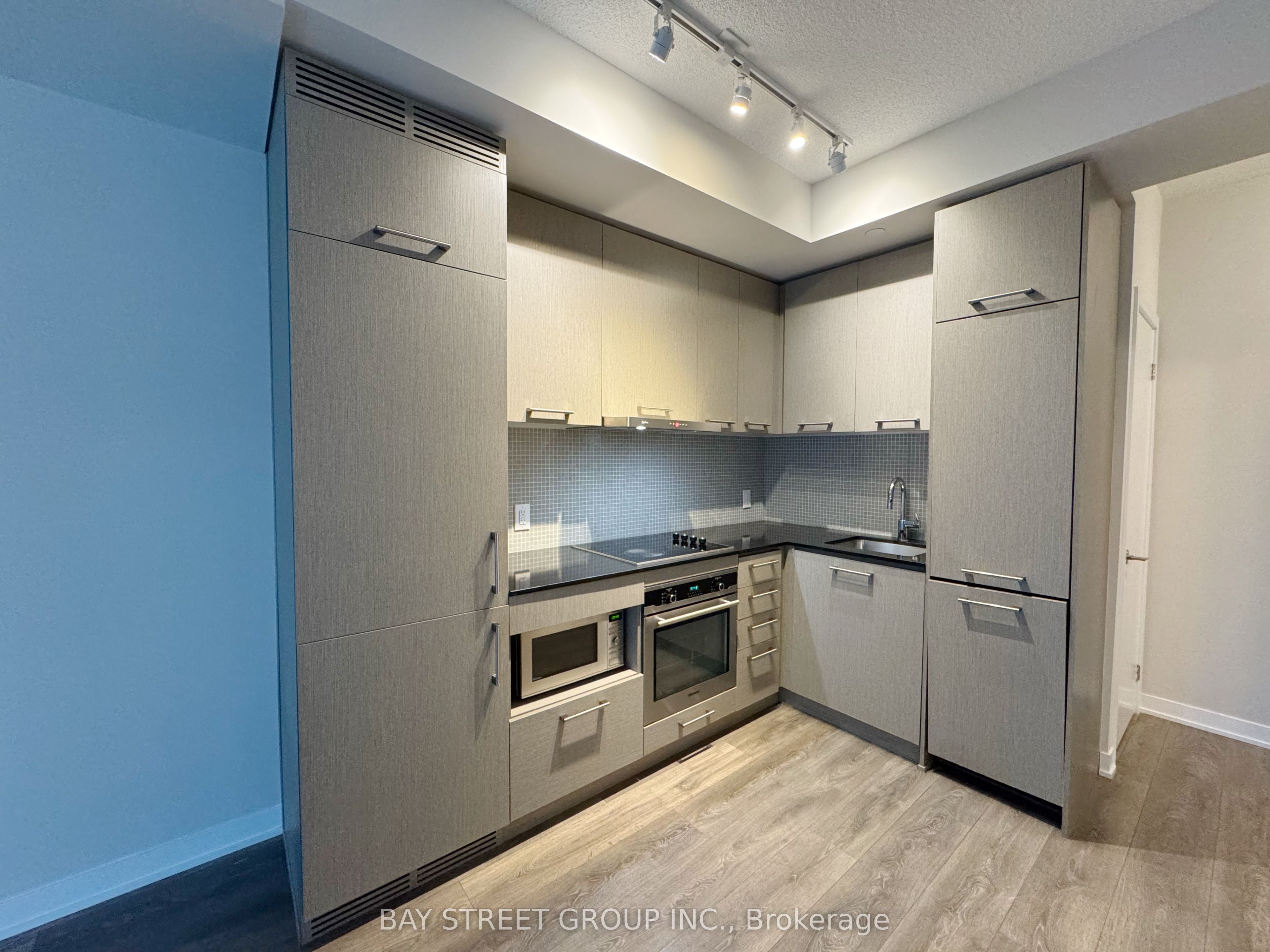 87 Peter Street 2501, Toronto, ON M5V 0P1 photo 4