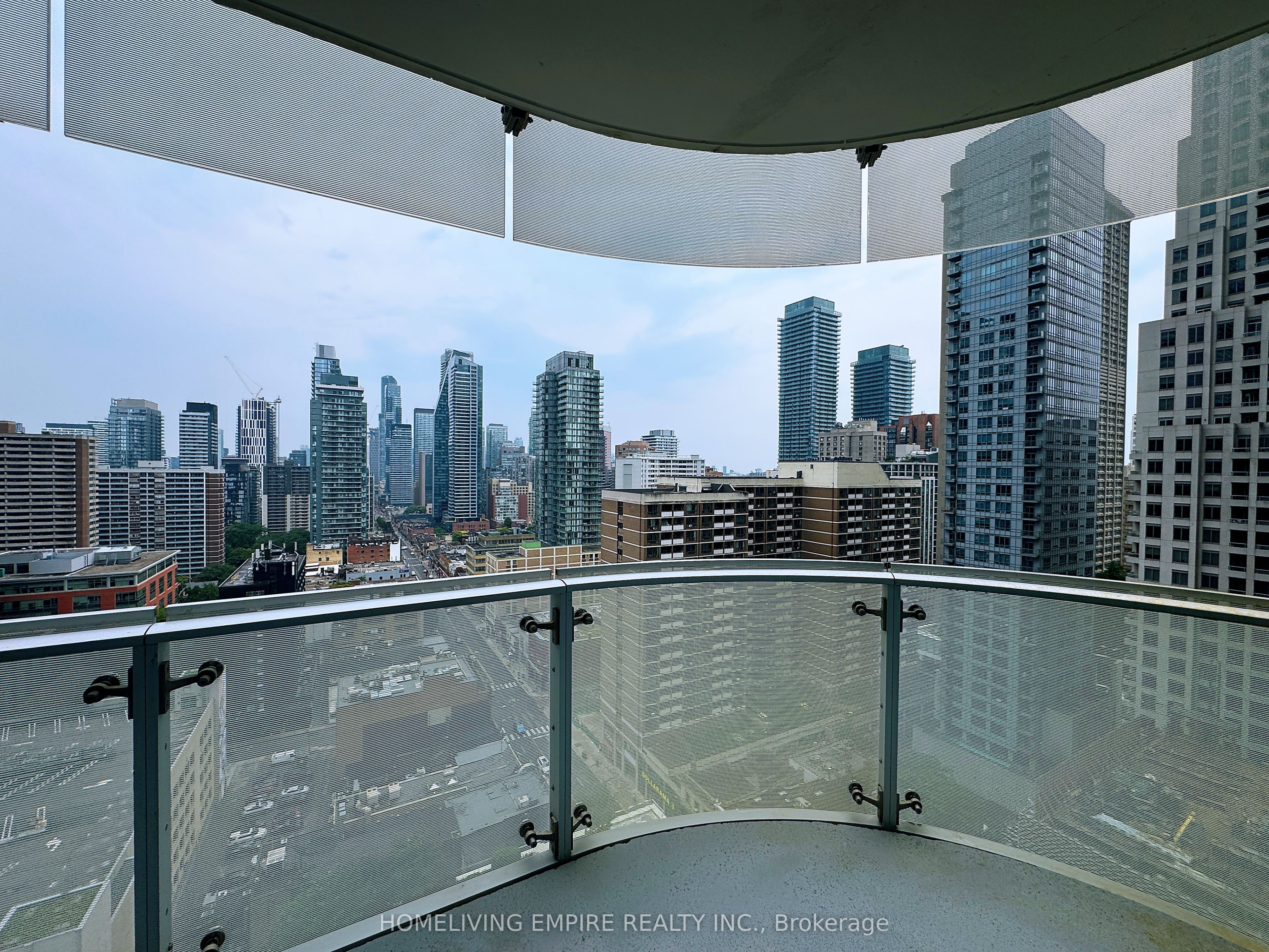 1 Bloor Street E 1606, Toronto, ON M4W 0A8