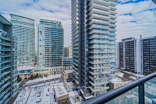 50 Forest Manor Road 1007, Toronto, ON M2J 1M6