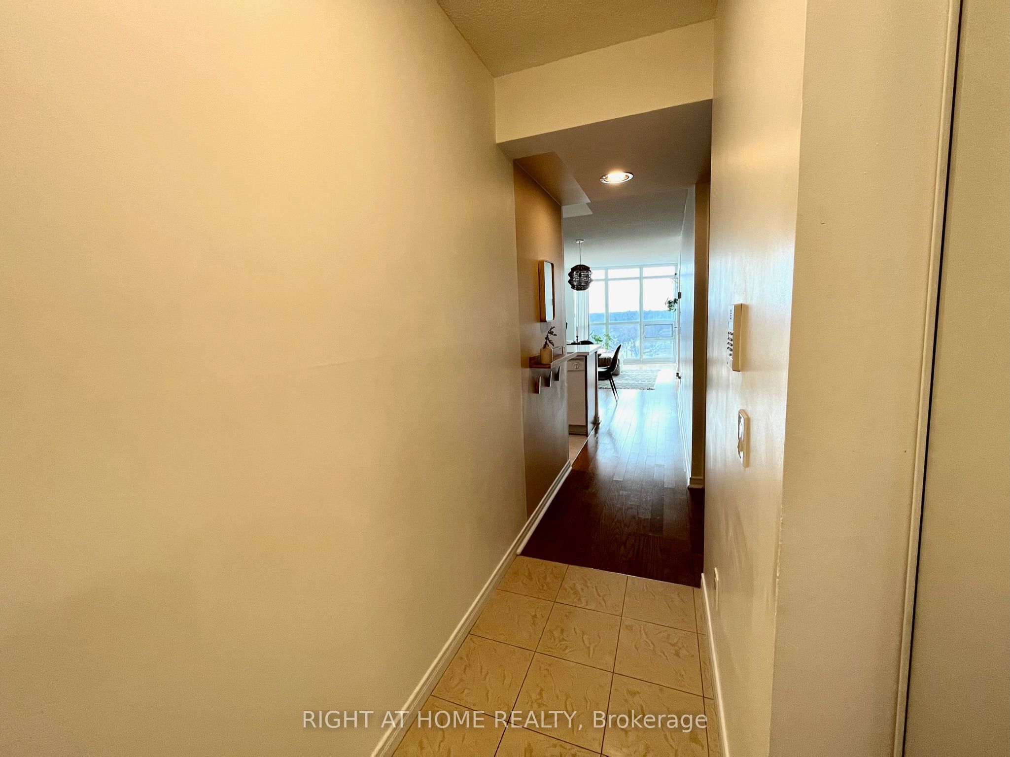 28 Harrison Garden Boulevard 1007, Toronto, ON M2N 7B5 photo 2