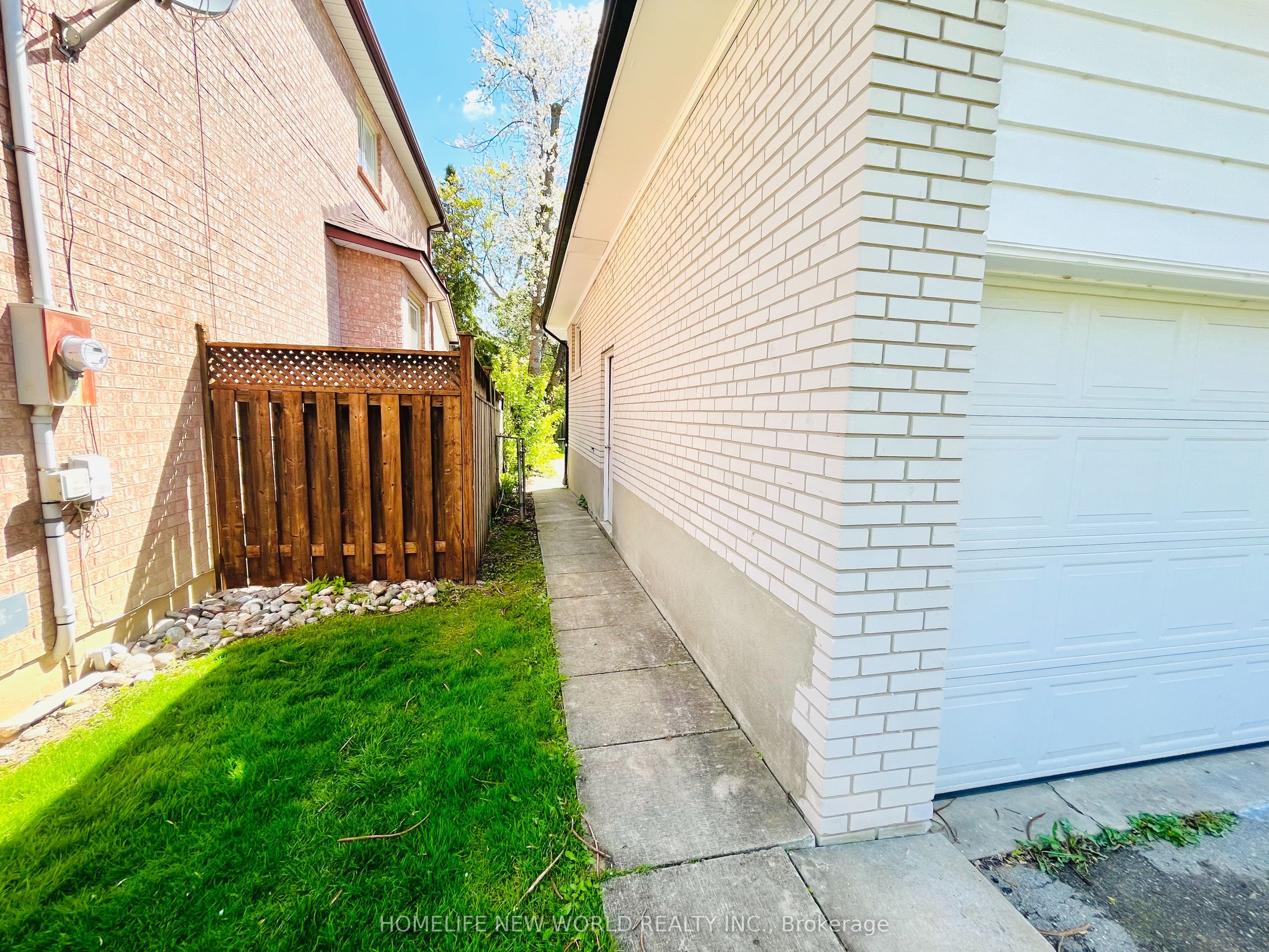 127 Highgate Avenue BSMT, Toronto, ON M2N 5G5 photo 3
