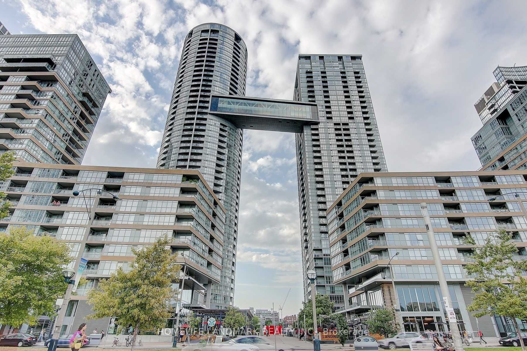15 Iceboat Terrace 2708, Toronto, ON M5V 4A5