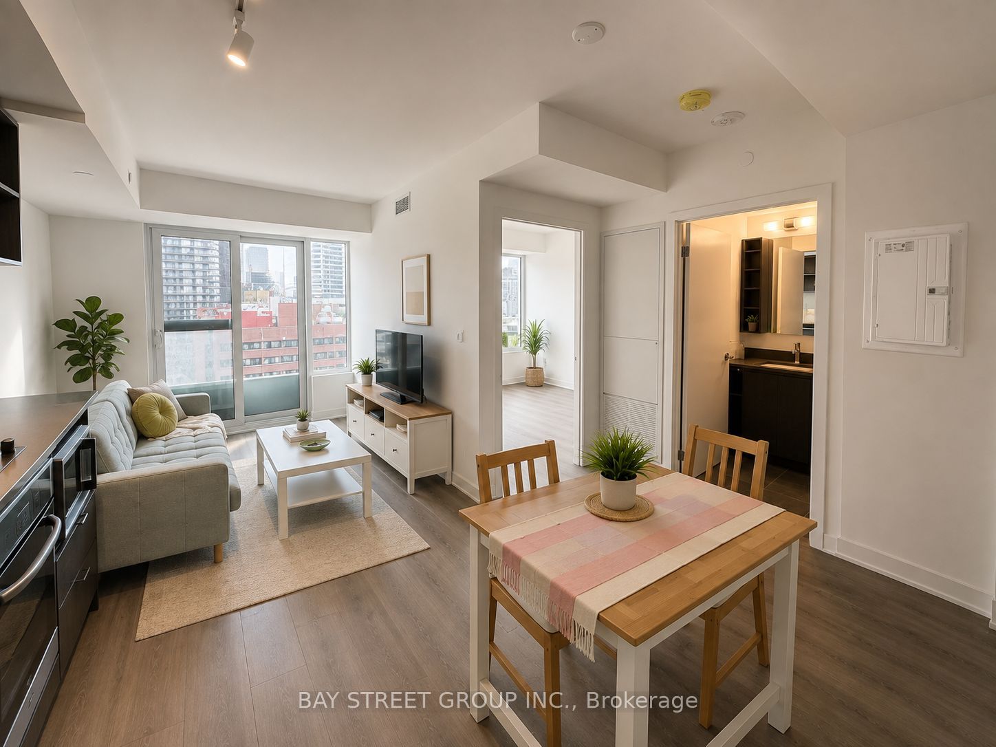 252 Church Street #2017, Toronto, ON M5B 0E6 photo 4