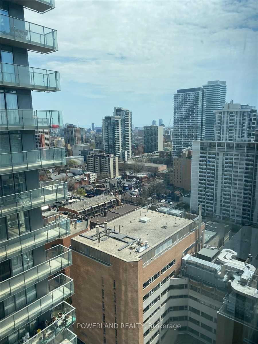 28 Wellesley Street E 2305, Toronto, ON M4Y 1G3 photo 5