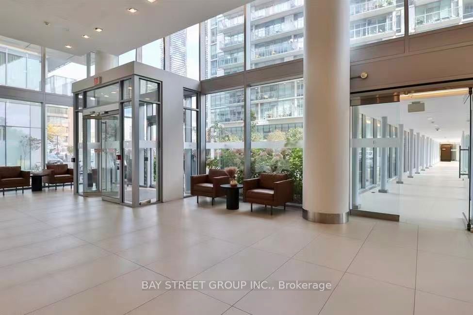 29 Queens Quay E 727, Toronto, ON M5E 0A4 photo 5