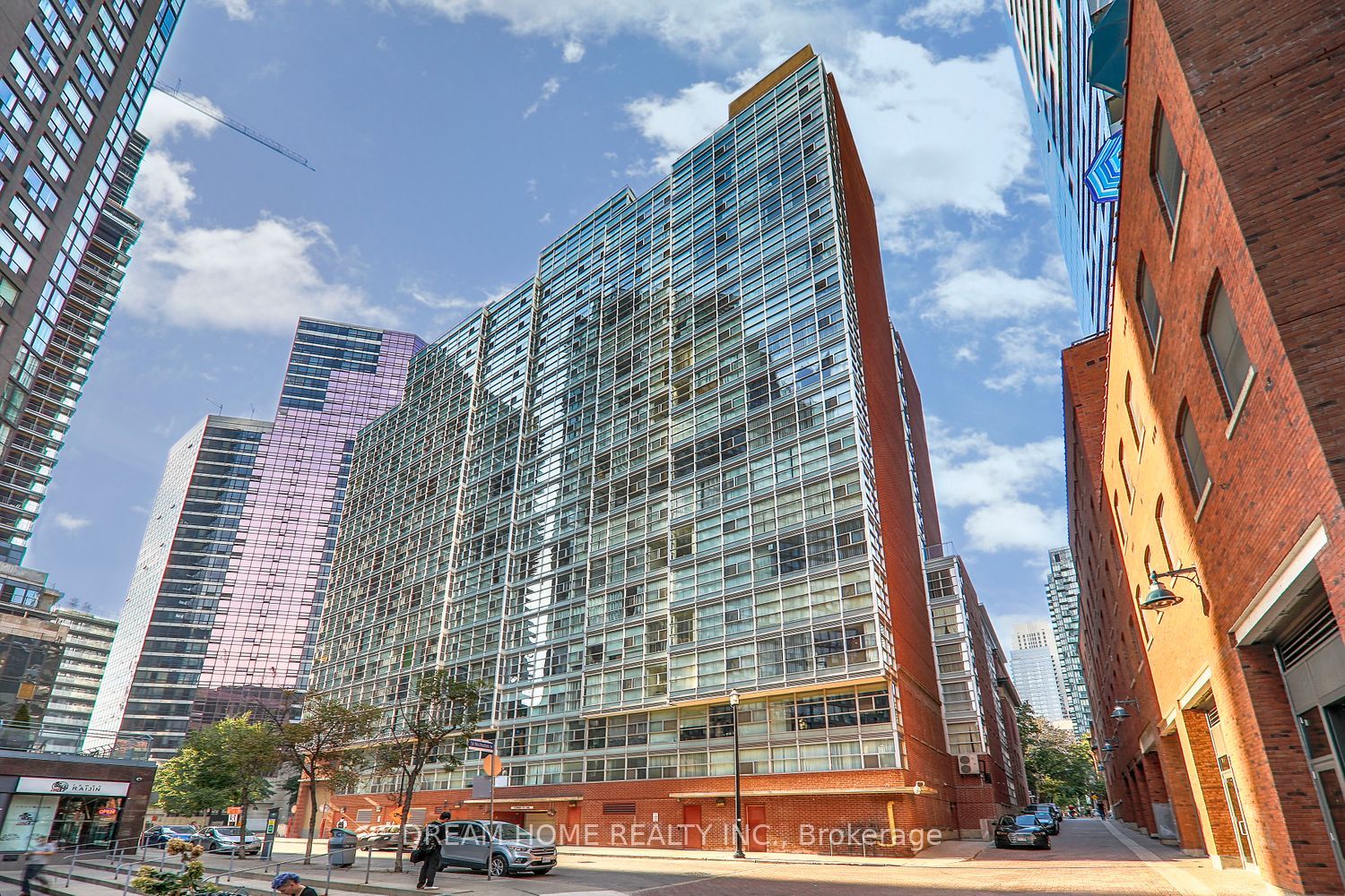 11 St Joseph Street #912, Toronto, ON M4Y 1J8
