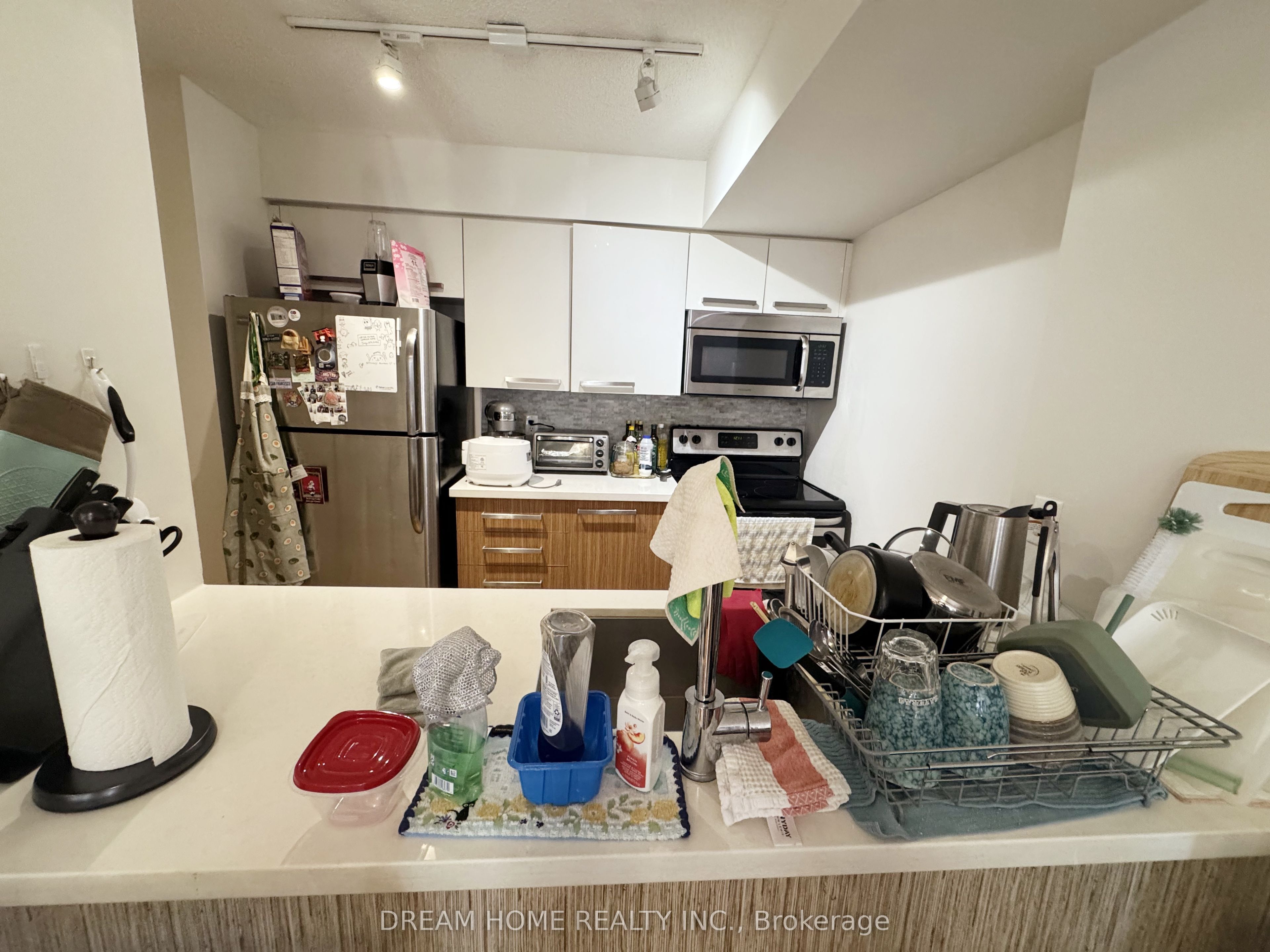 11 St Joseph Street #912, Toronto, ON M4Y 1J8 photo 4