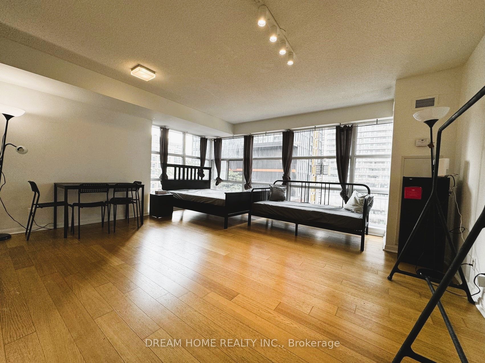 11 St Joseph Street #912, Toronto, ON M4Y 1J8 photo 5