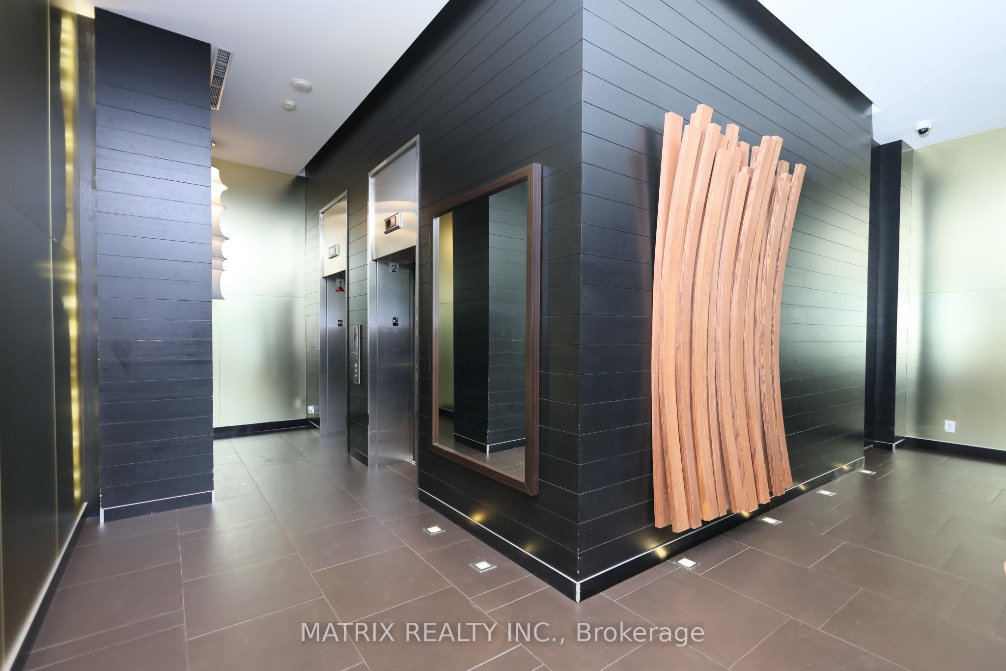 478 King Street W 911, Toronto, ON M5V 0A8 photo 5