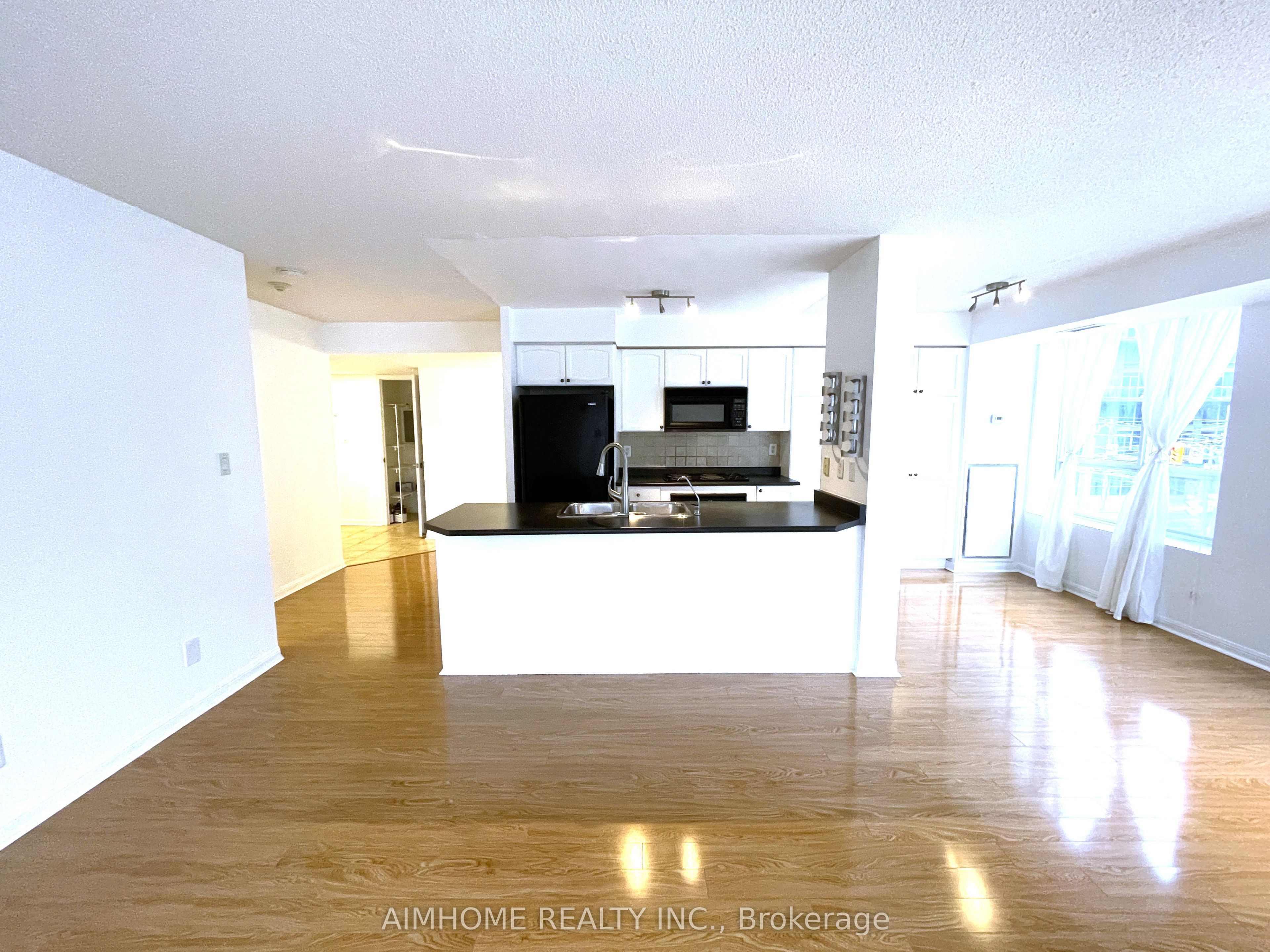 1000 King Street W 317, Toronto, ON M6K 3N1 photo 3