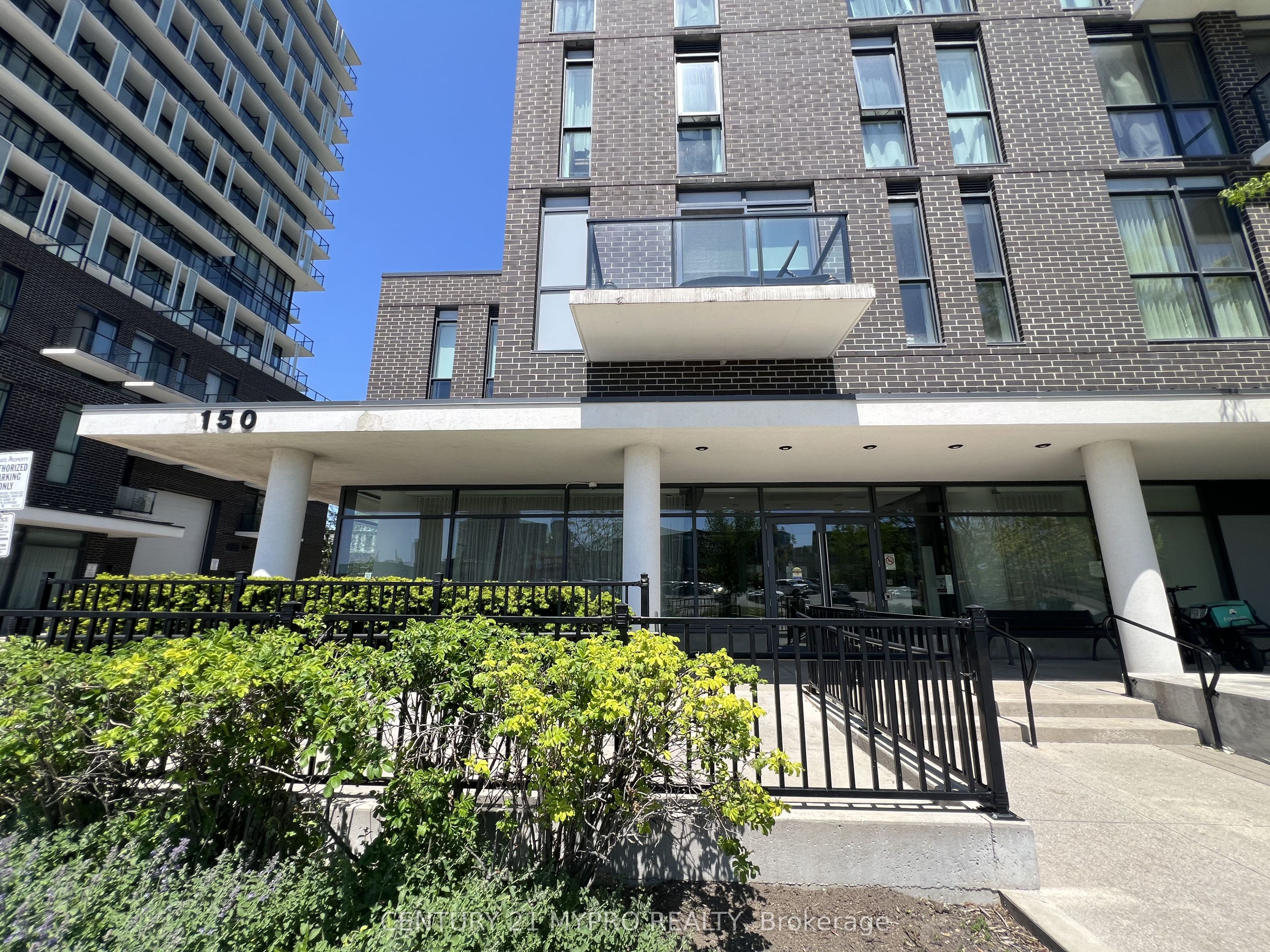 150 Fairview Mall Drive 802, Toronto, ON M2J 0E7 photo 4