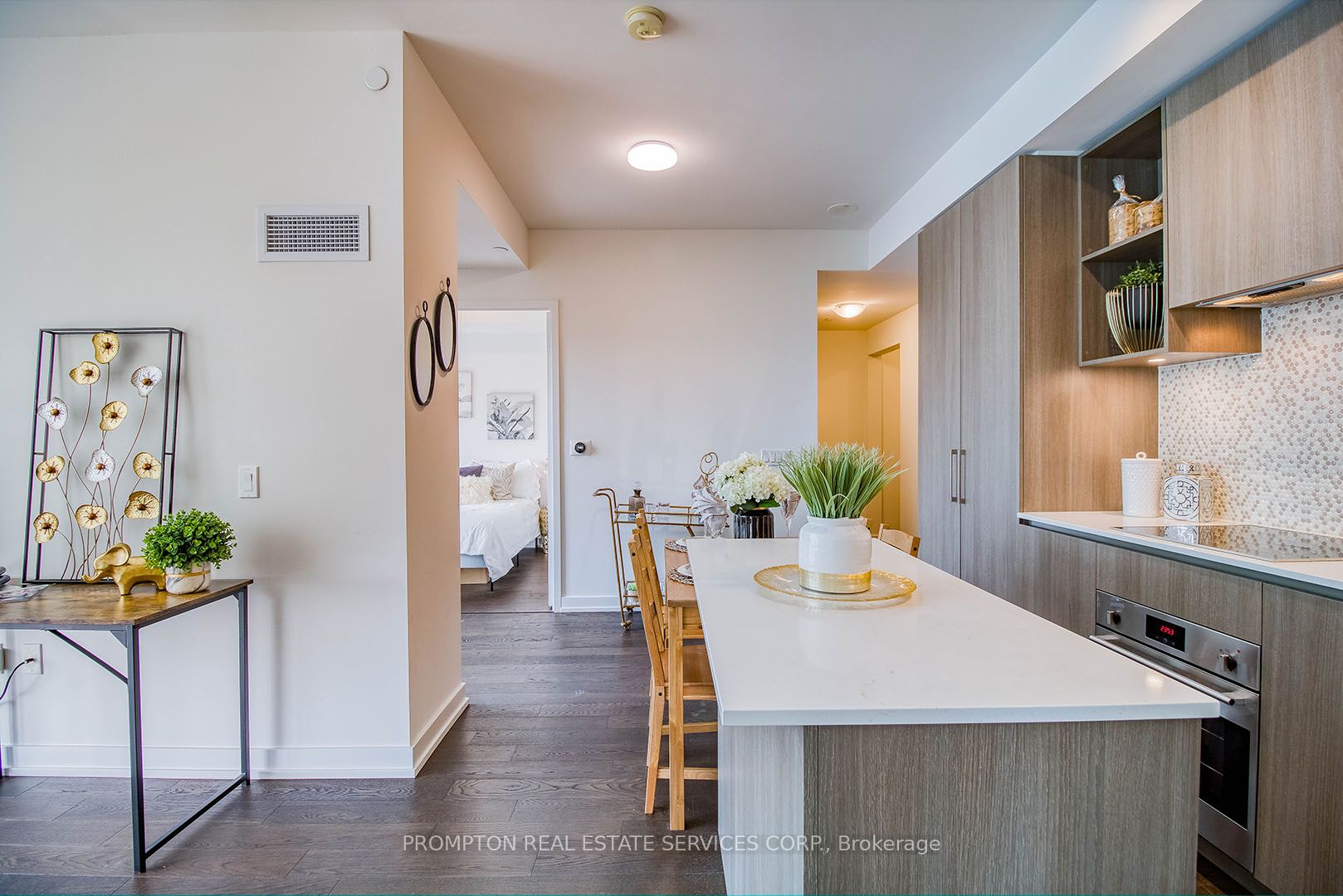 1 Yorkville Avenue 2602, Toronto, ON M4W 1L1 photo 4