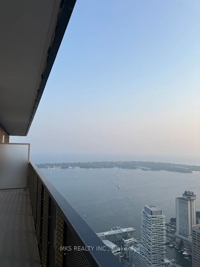 55 Cooper Street PH212, Toronto, ON M5E 0E4 photo 3