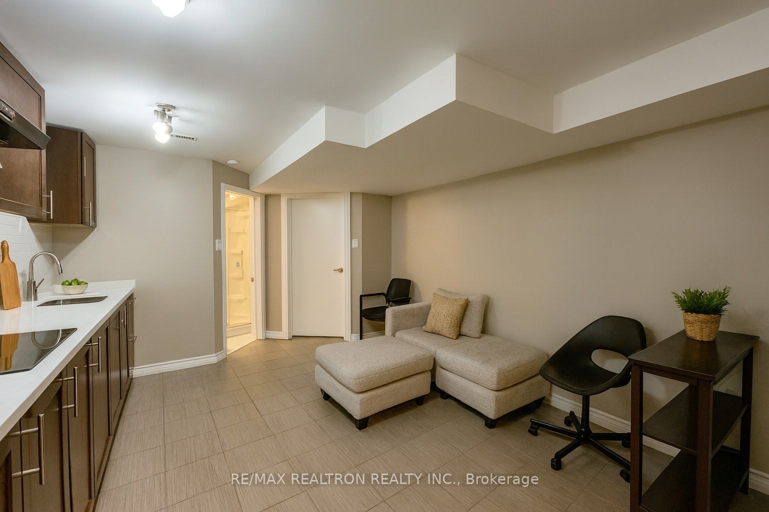 36 George Henry Boulevard Basement A, Toronto, ON M2J 1E2 photo 4