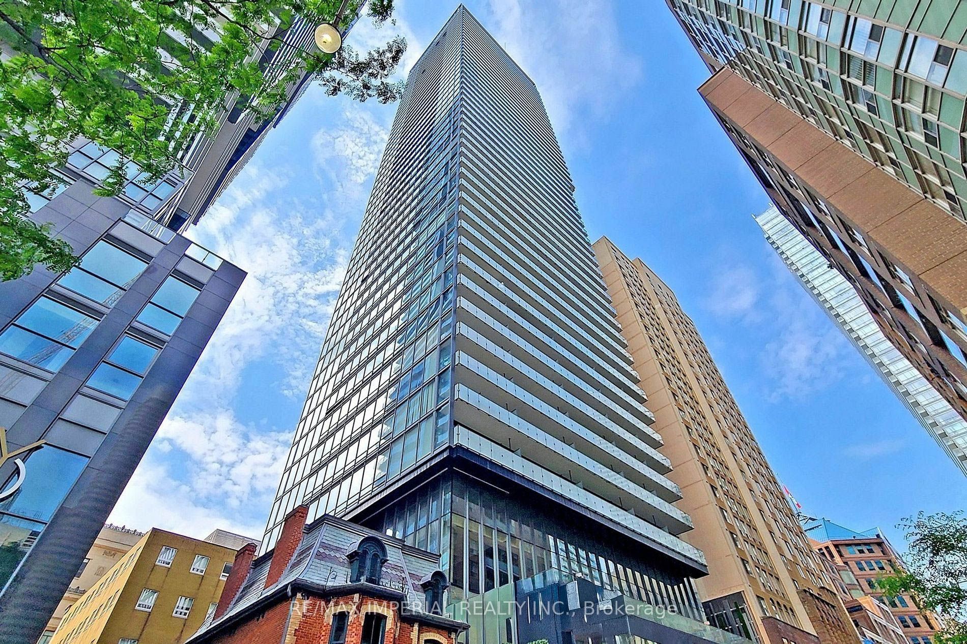15 Grenville Street 2803, Toronto, ON M4Y 0B9
