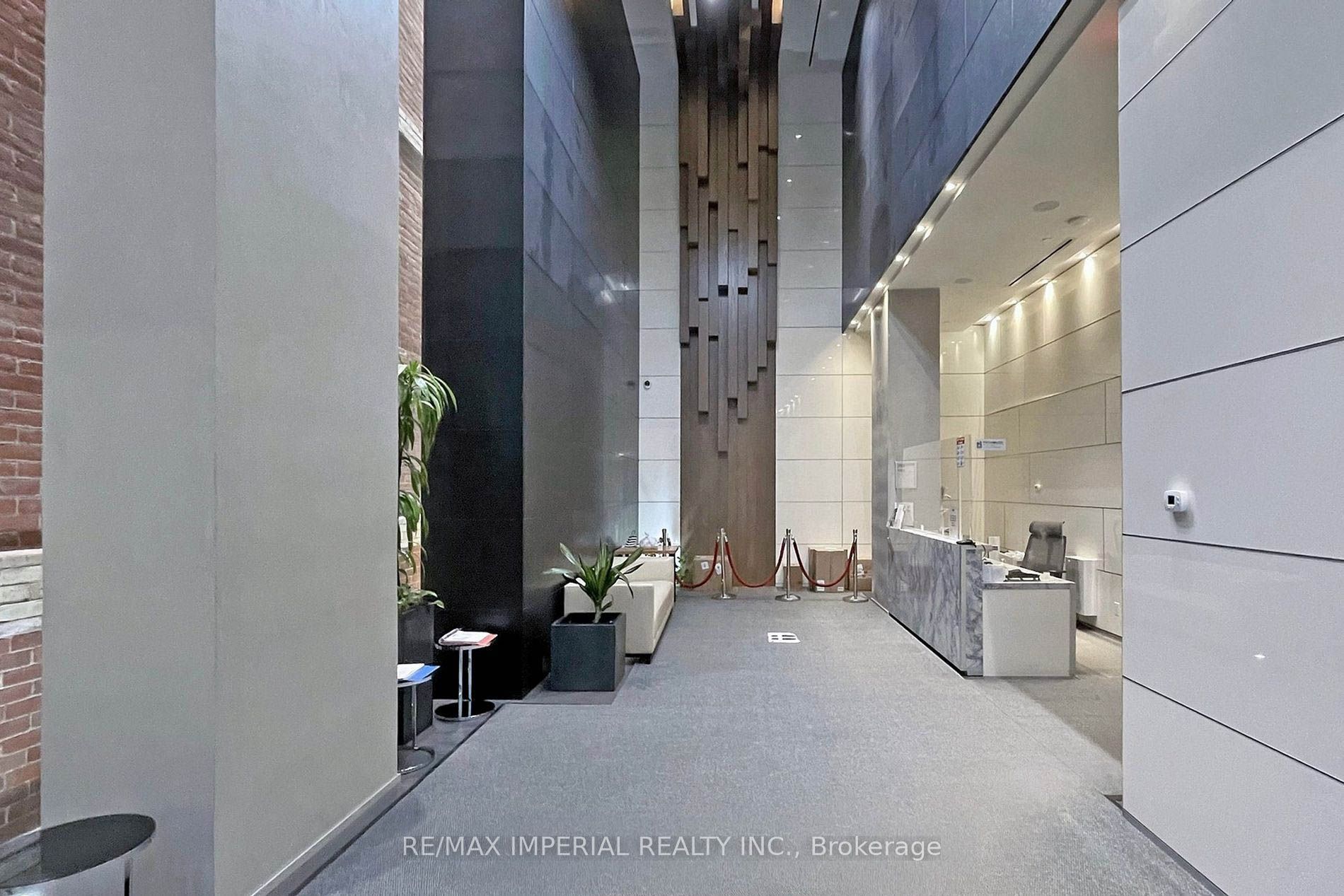 15 Grenville Street 2803, Toronto, ON M4Y 0B9 photo 2