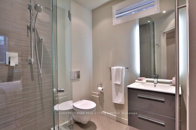 17 Kilbarry Road, Toronto, ON M5P 1K4 photo 5