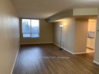 35 Finch Avenue E 211, Toronto, ON M2N 4P9 photo 3