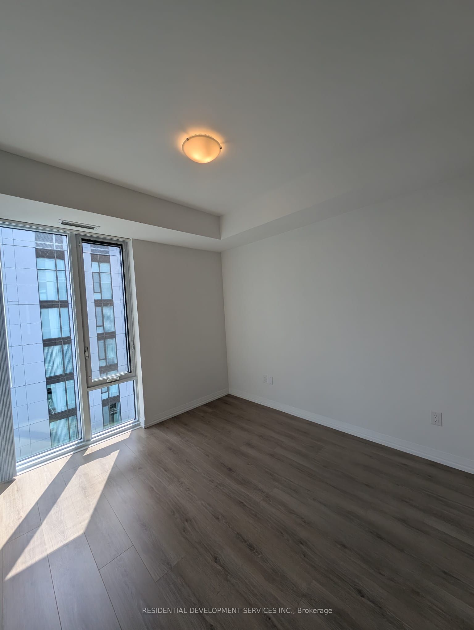 28 Widmer Street LPH29, Toronto, ON M5V 0T2 photo 4