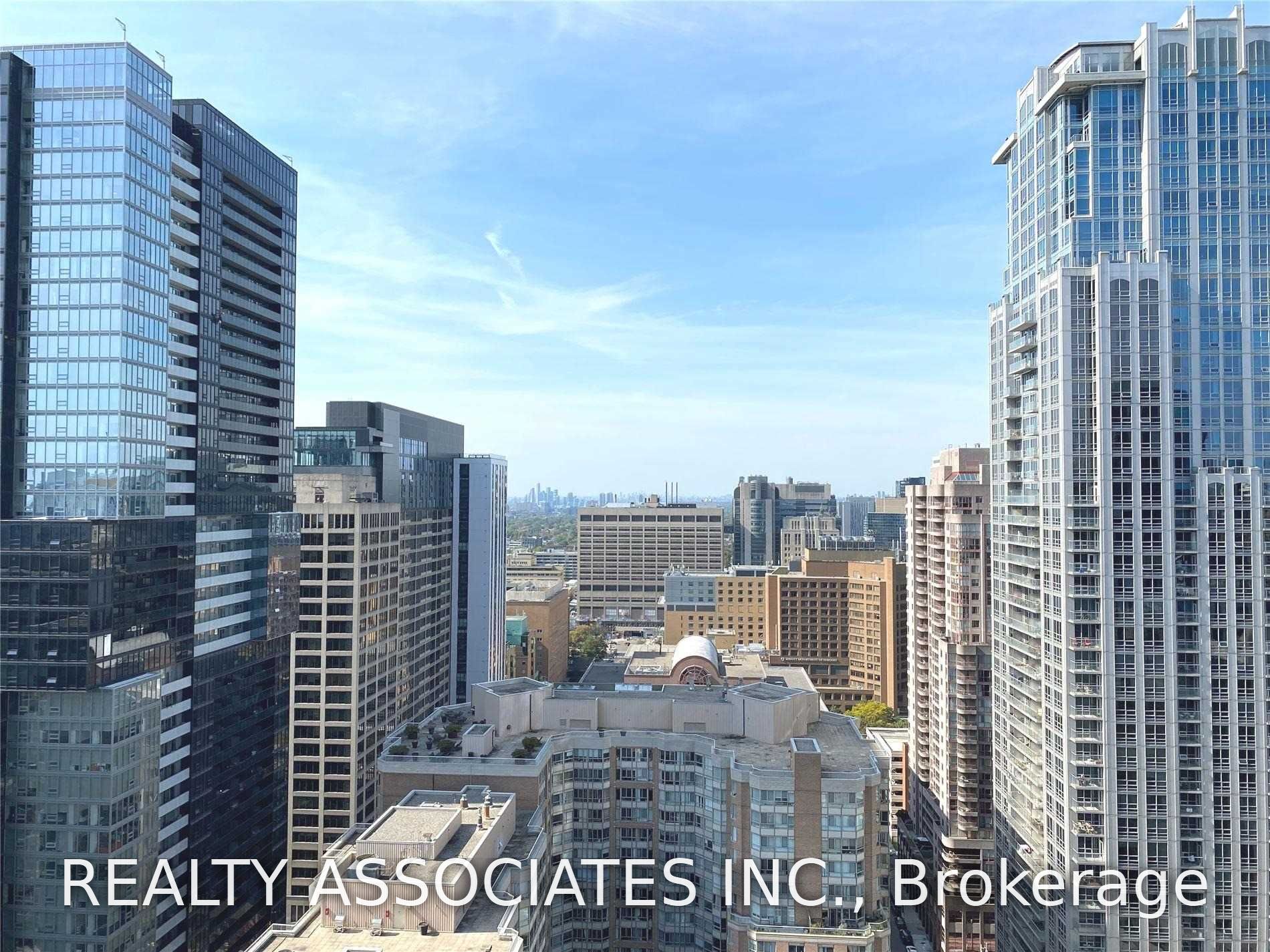 386 Yonge Street 2813, Toronto, ON M5B 0A5 photo 2