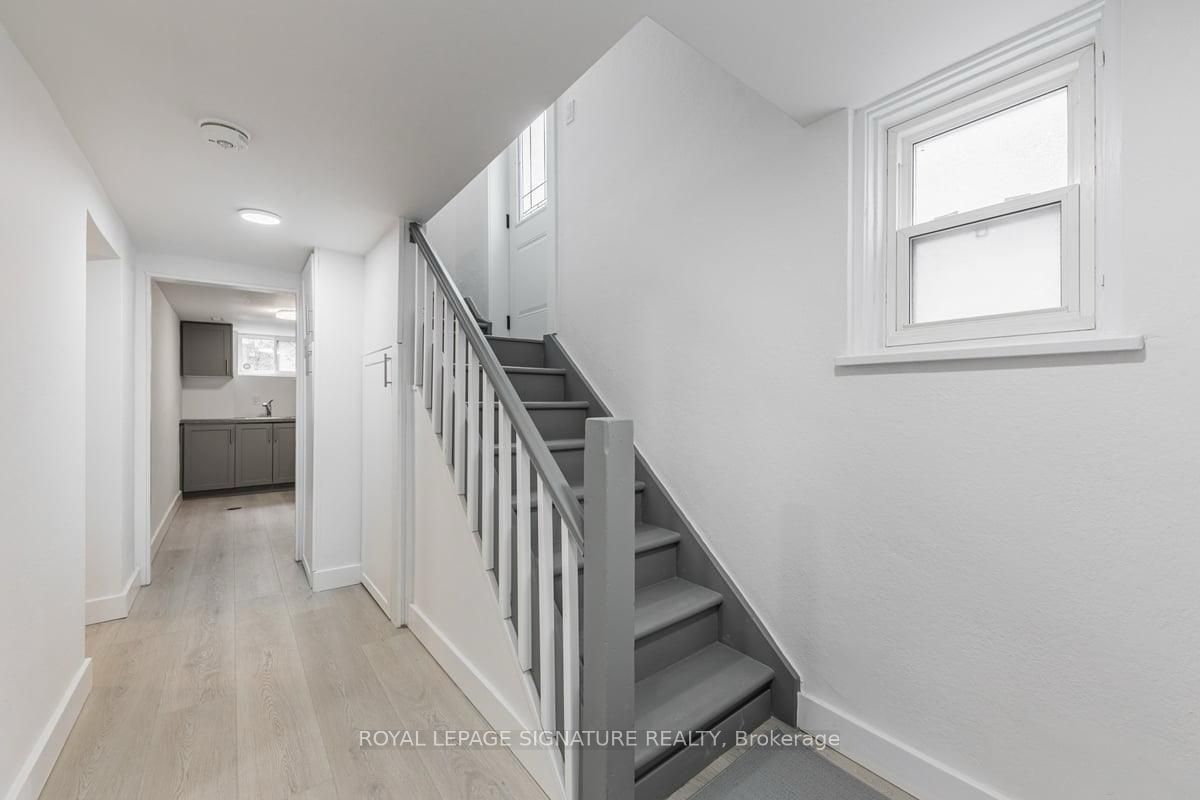 150 Davisville Avenue Lower, Toronto, ON M4S 1E8 photo 5