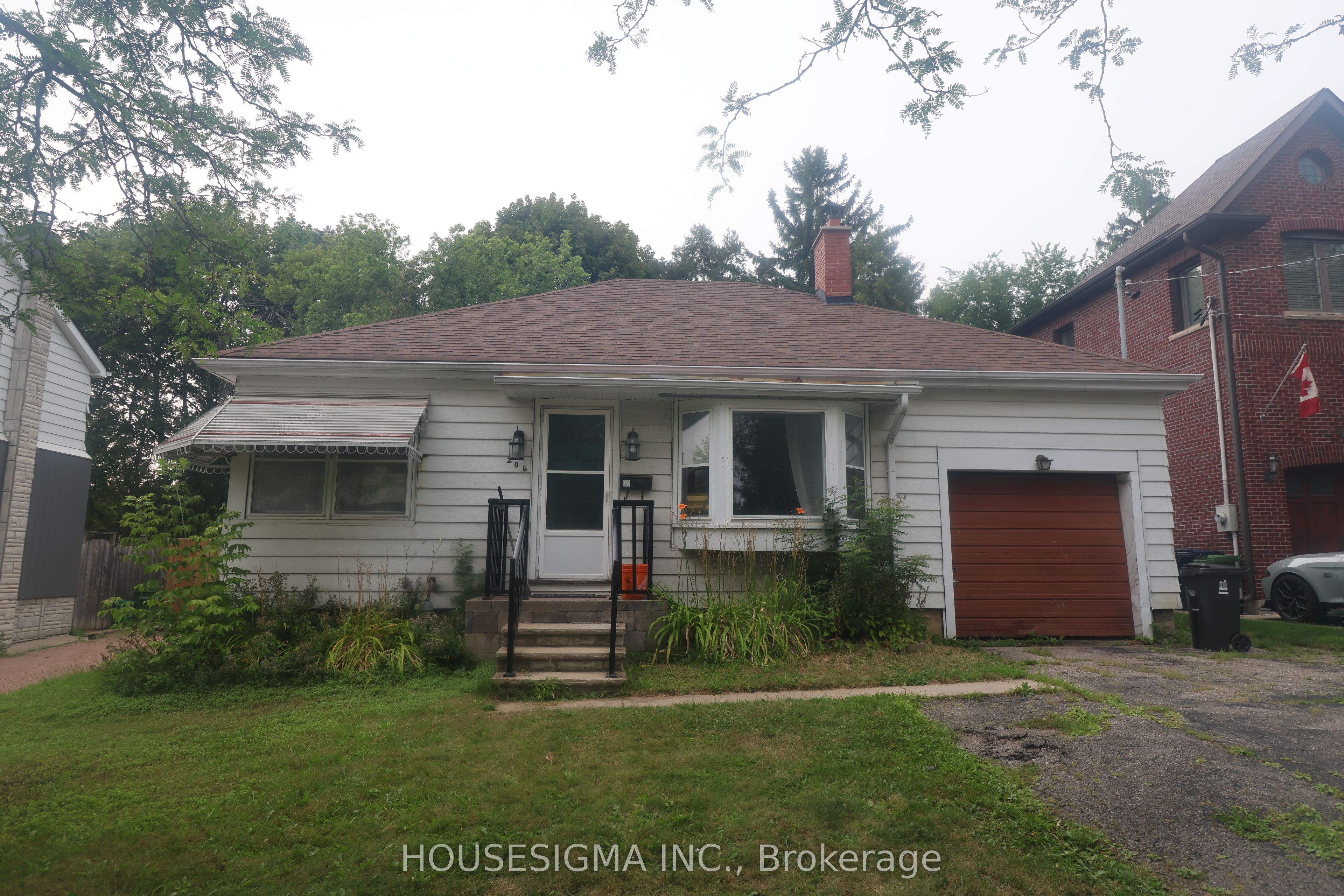 206 Burnett Avenue Main, Toronto, ON M2N 1V8 photo 2